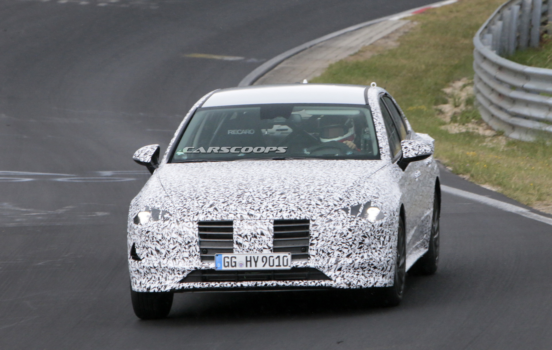 hyundai-sonata-i40-spy-first-time-13 All-New 2019 Hyundai i40 Spied With Sharper Looks, Could Preview Next Sonata Too