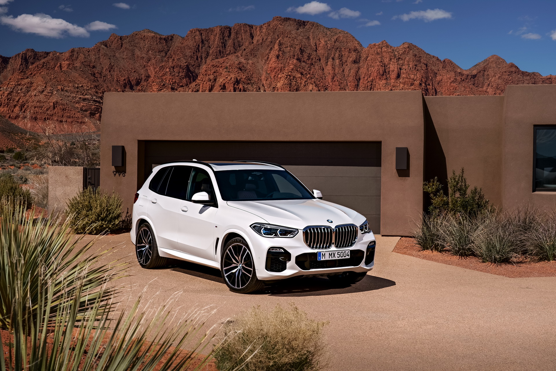 BMW-X5-X6-China-04 BMW To Raise Prices Of X5, X6 In China, Citing Higher Tariffs On U.S. Car Imports