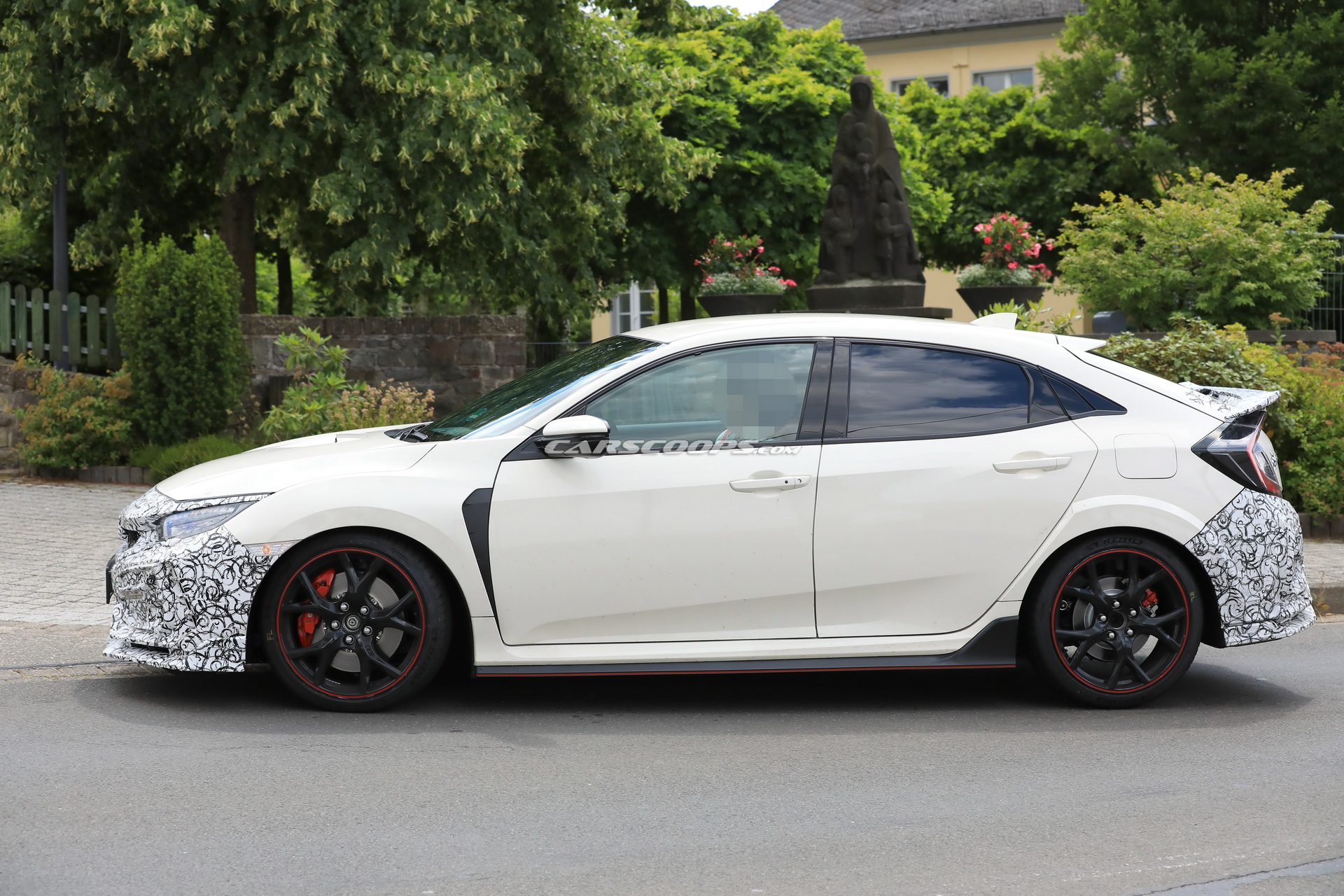 2019 Honda Civic Type R 25 2019 Honda Civic Type R Facelift Spied With New Bumpers And Both Small And Large Rear Wing