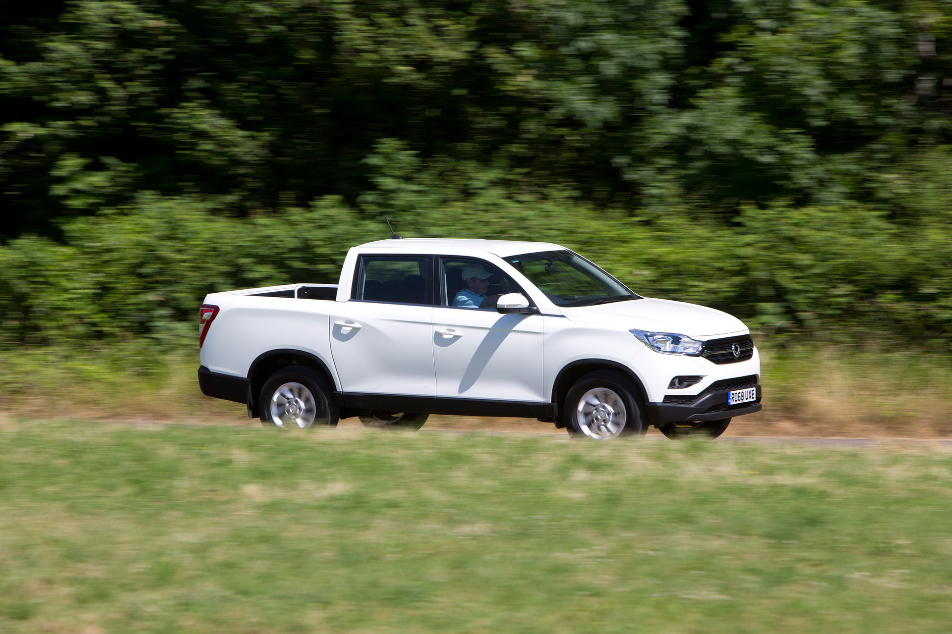 Ssangyong-Musso--Pickup-07 New Ssangyong Musso Pickup Priced From £19,995* In The UK