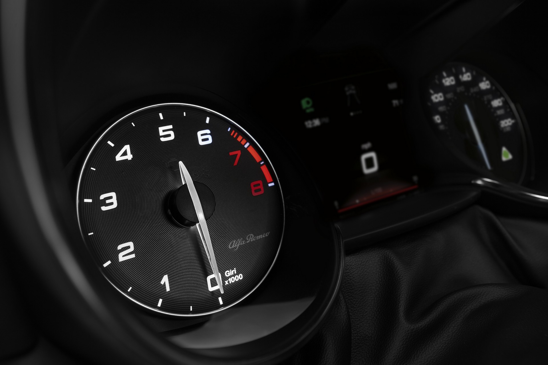 2019-Alfa-Romeo-Giulia-77 2019 Alfa Romeo Giulia Gains New Styling Packages, Additional Equipment