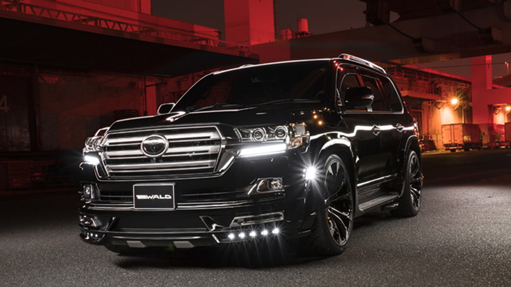 toyota-land-cruiser-wald-international-tuning-2 Wald-Tuned Toyota Land Cruiser Looks Ready To Star In A Rap Video
