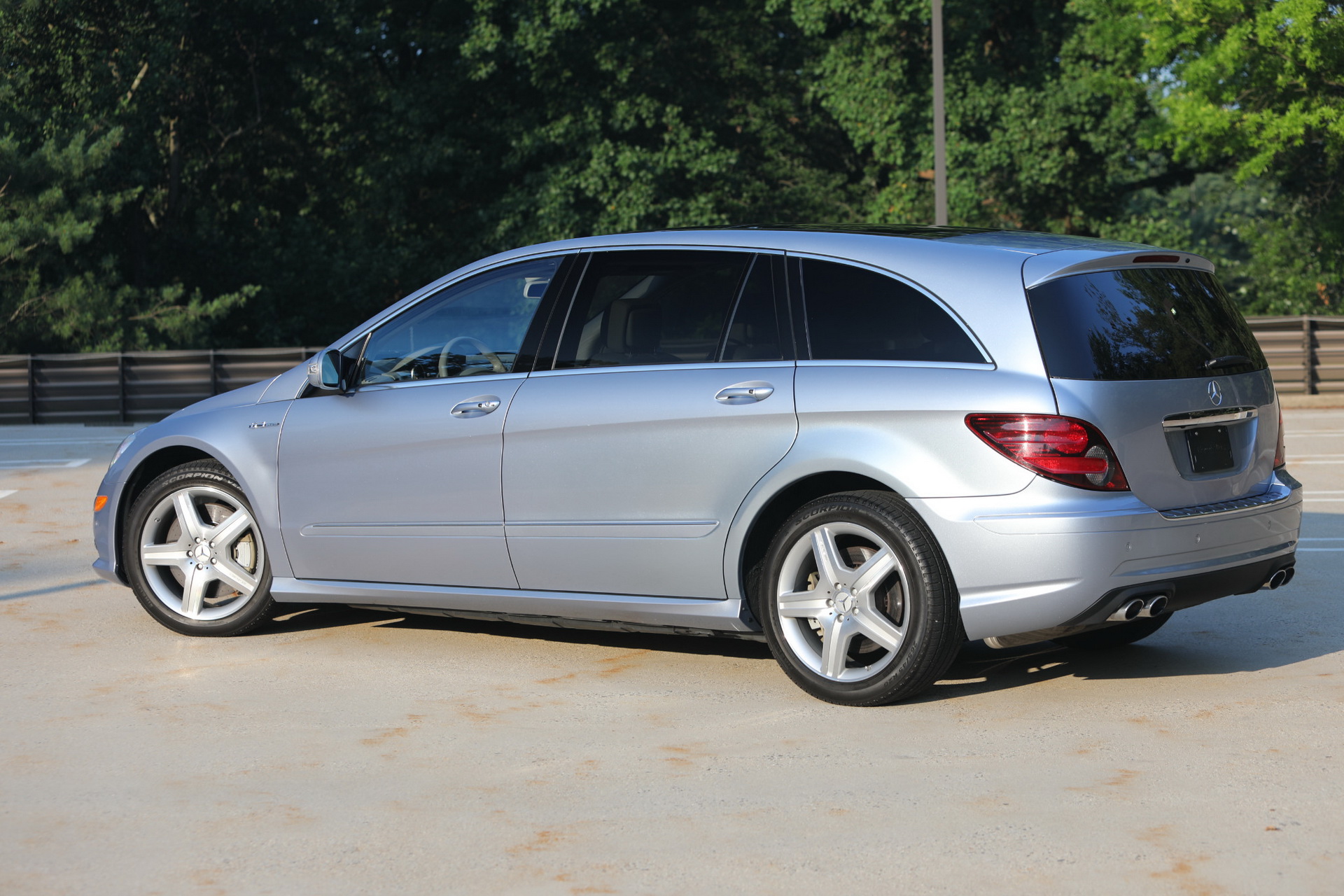 mercedes-r63-amg-auction-bat-29 2007 Mercedes R63 AMG Is A Very Fast, And Very Unpopular, Oddity
