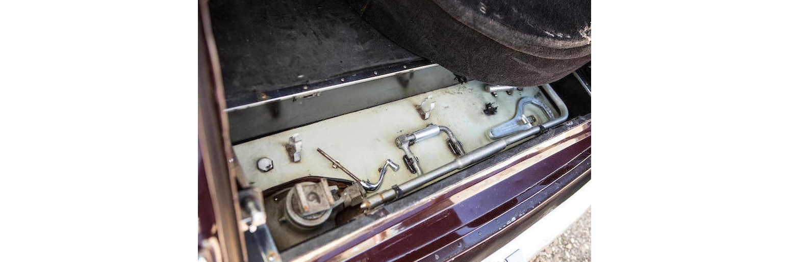 1953 Rolls-Royce Phantom IV State Landaulette-21 Roll Like The Queen In This 1953 Rolls-Royce Phantom IV State Landaulette