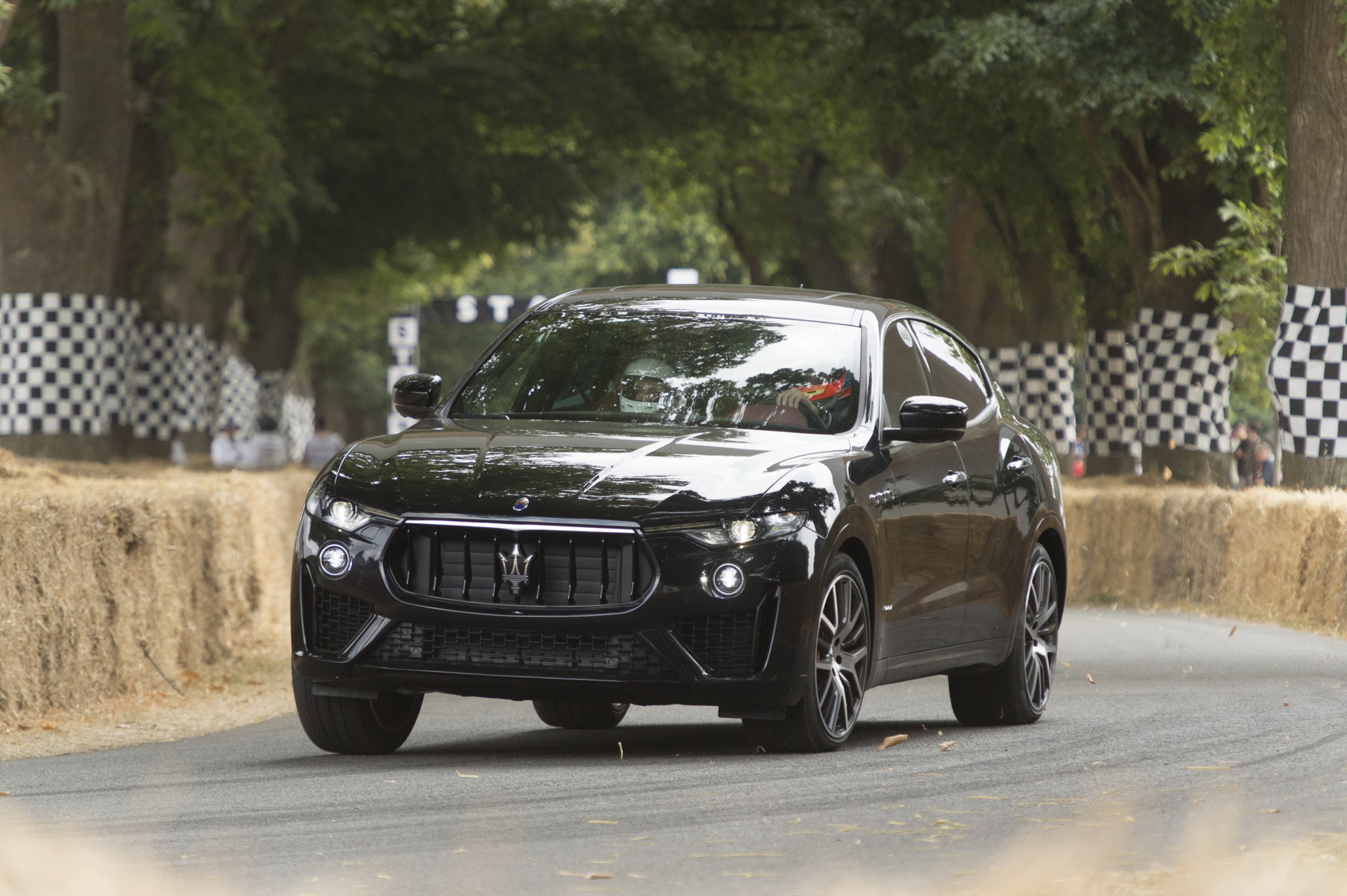 maserati-levante-v6-petrol-uk-4 Maserati Levante Gets 350 HP V6 Petrol In UK, From £61,425