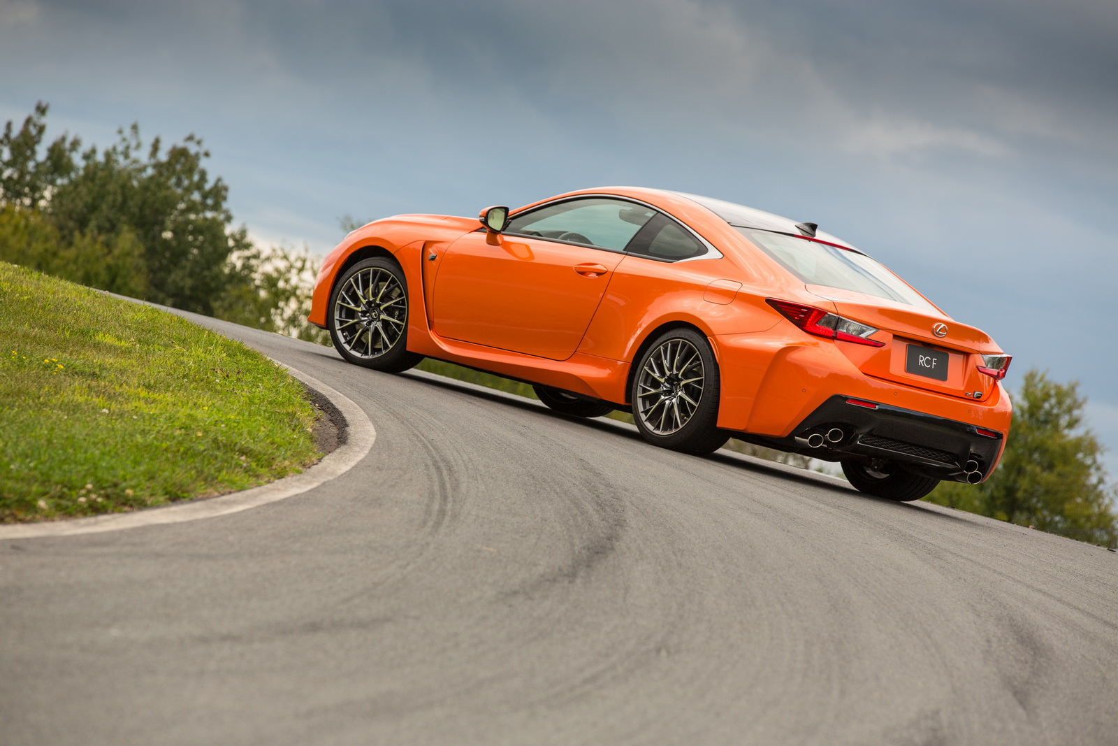 Lexus-F-Hybrids-2 Lexus May Soon Electrify Its F Performance Models
