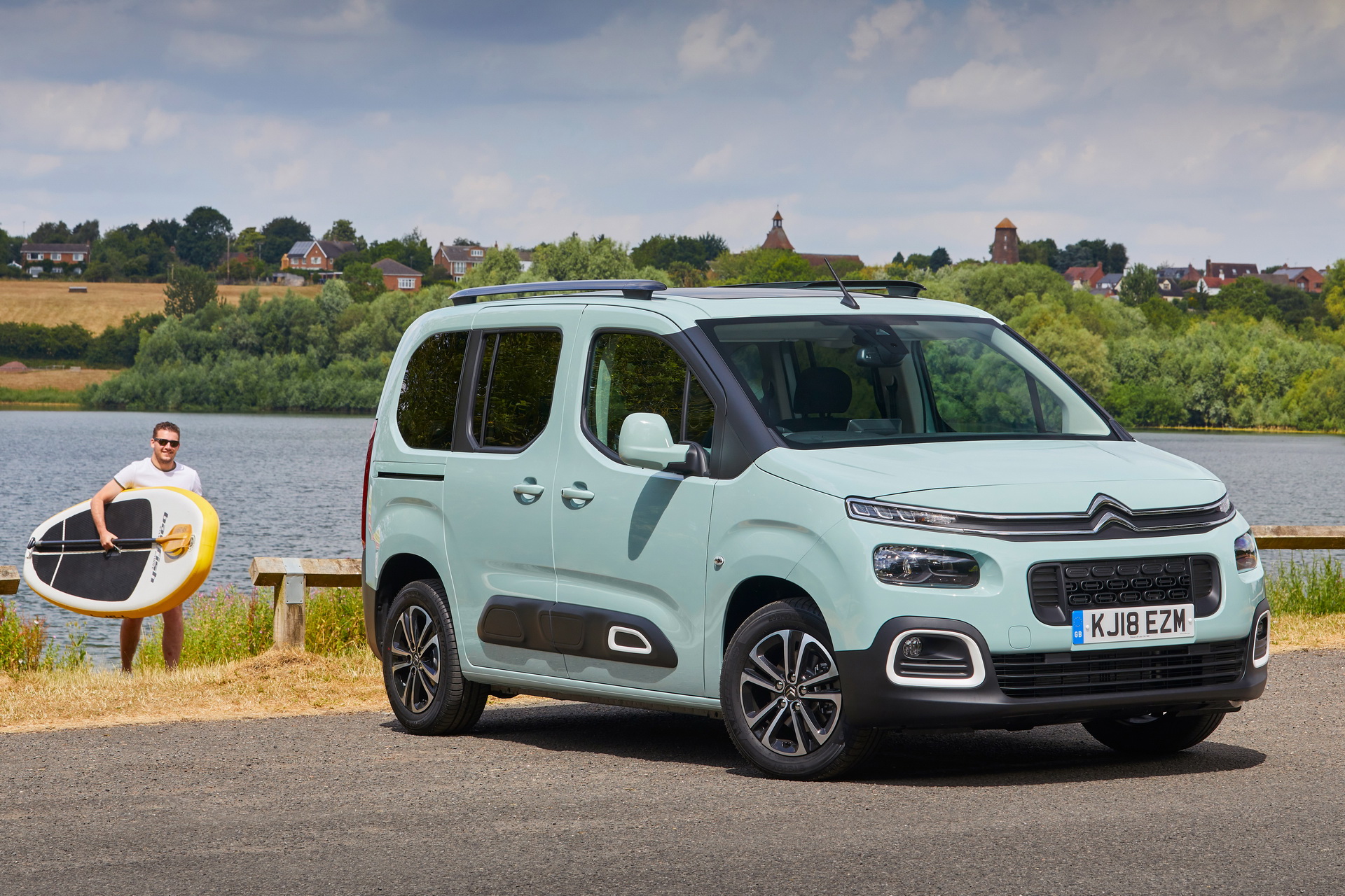 2019-citroen-berlingo-7 New Citroen Berlingo And Peugeot Rifter Go On Sale In The UK