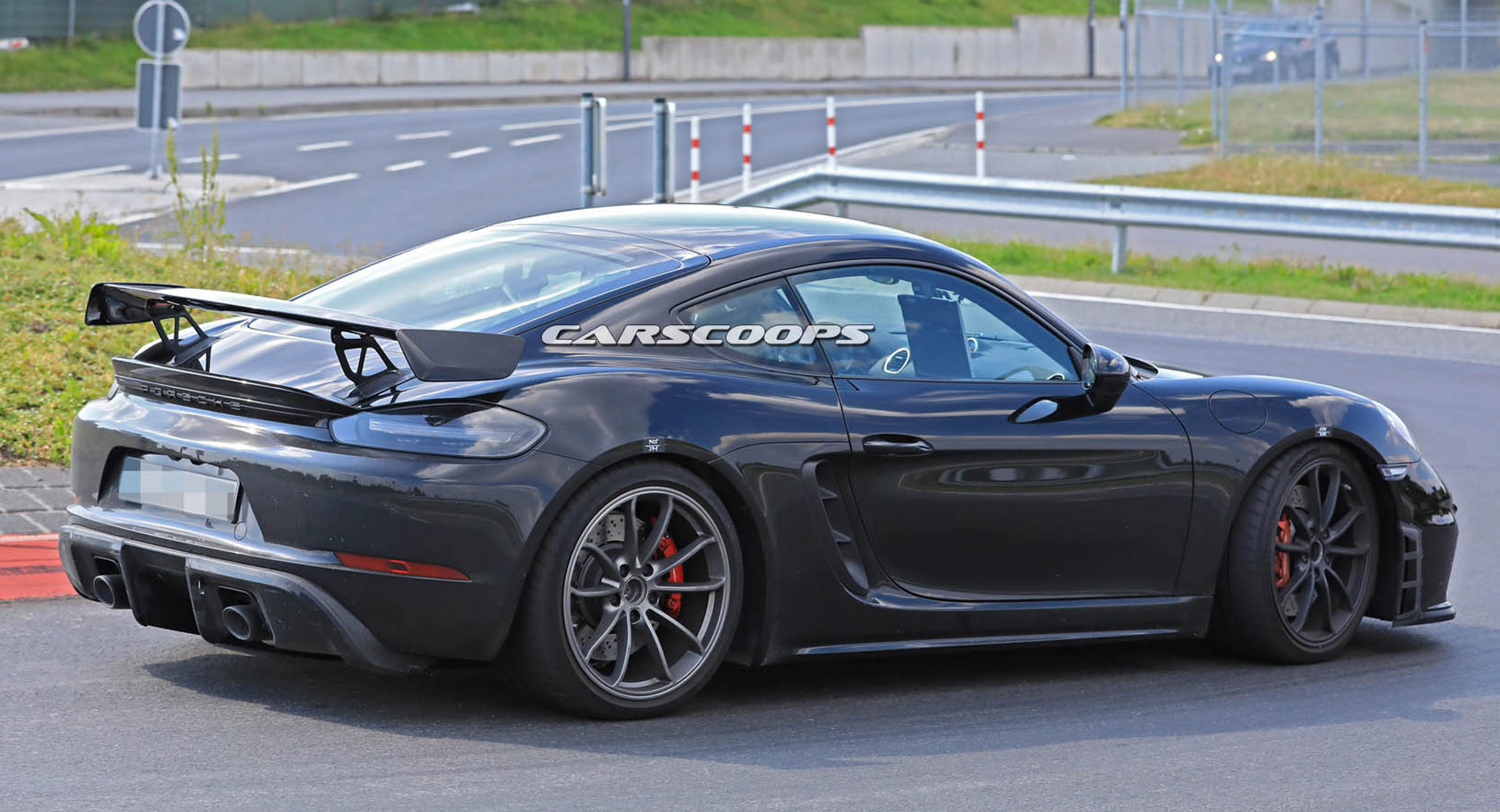 porsche-718-cayman-gt4-wing-scoop Porsche 718 Cayman GT4 Reportedly Coming To Goodwood With 420 HP