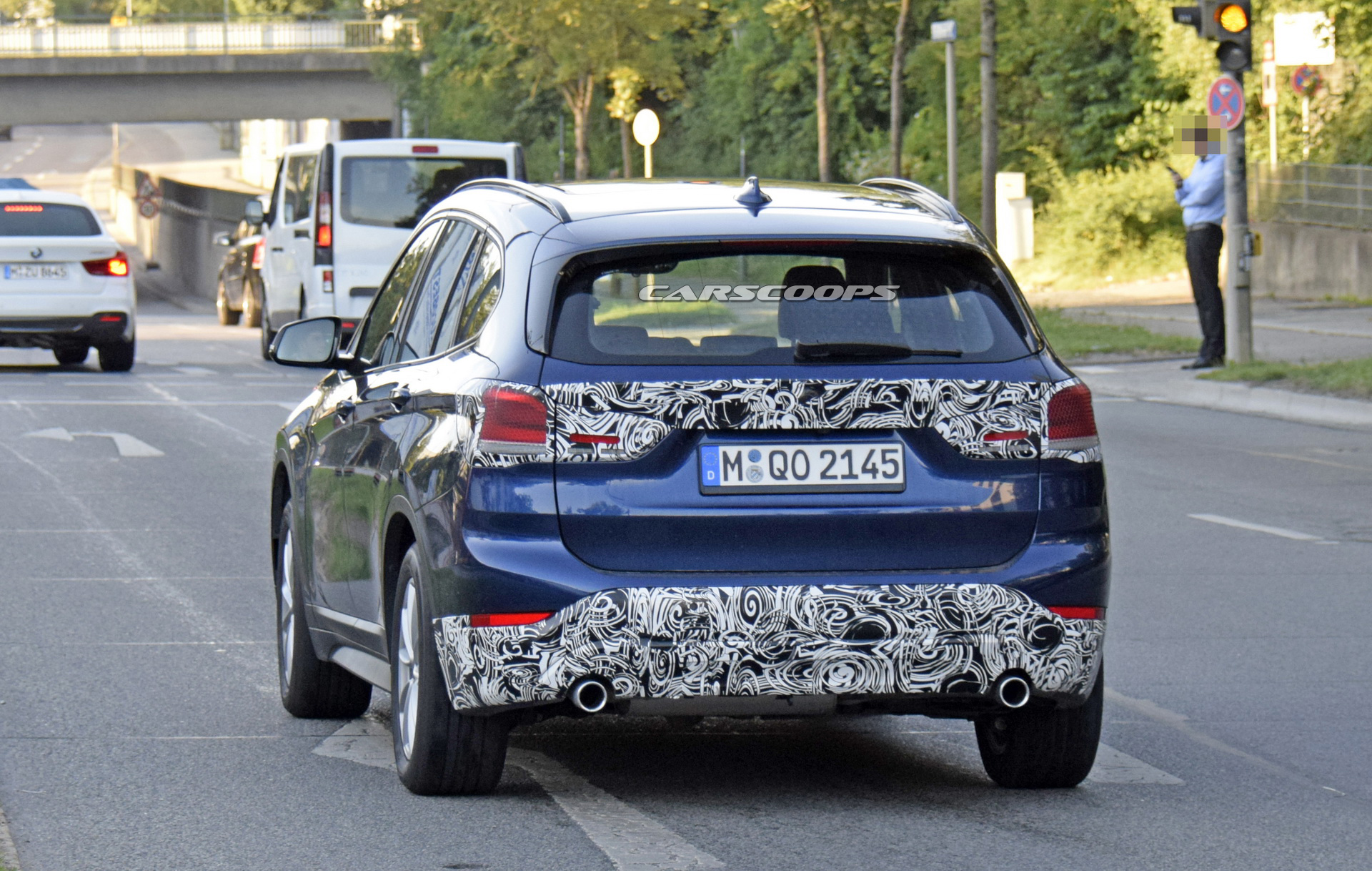 2019-bmw-x1-facelift-spy-shots-8 Updated 2019 BMW X1 Getting Ready For Audi’s All-New Q3
