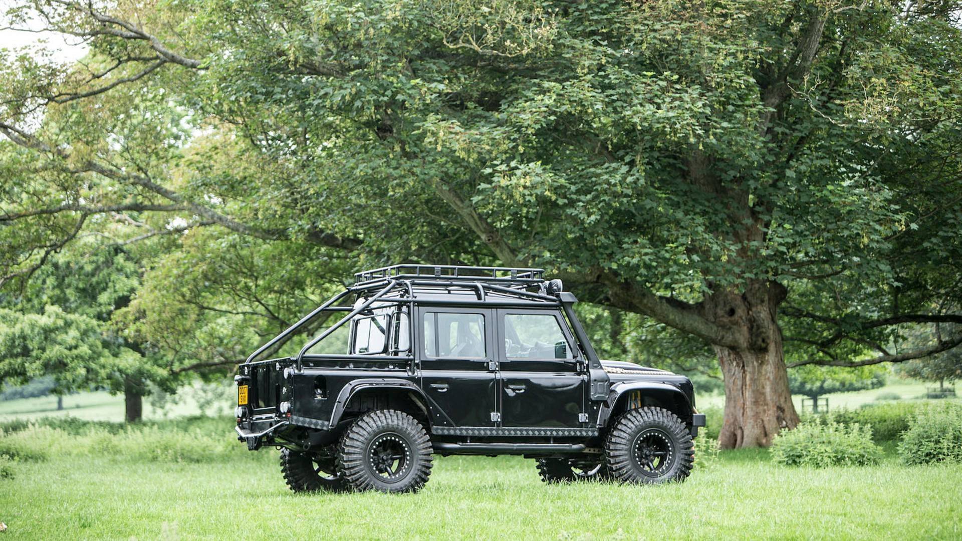 Land-Rover-Defender-James-Bond-Spectre-25 Channel Your Inner James Bond Villain With Land Rover Defender From Spectre