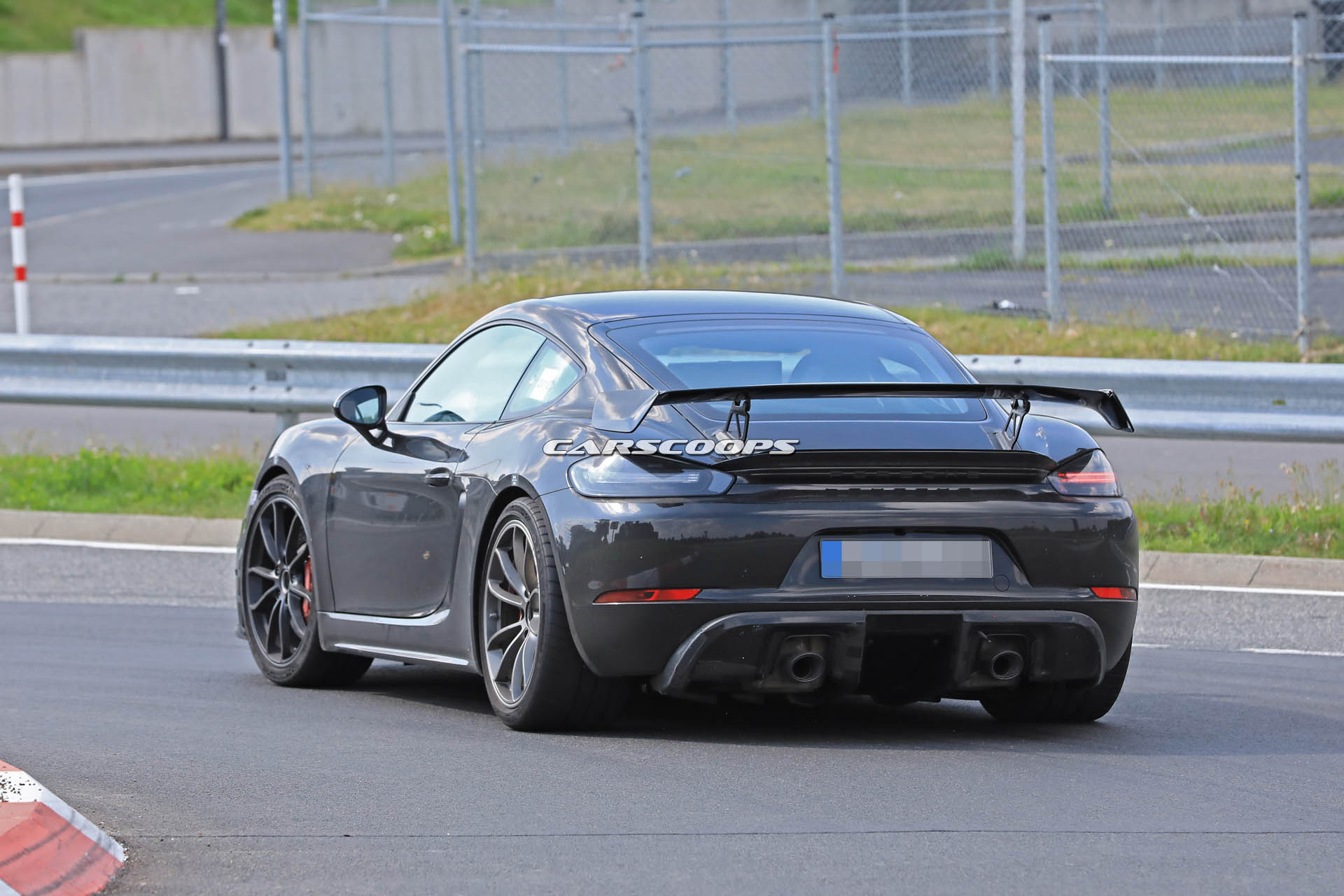 porsche-718-cayman-gt4-wing-scoop-13 2019 Porsche Cayman GT4 Is The Six-Pot 718 That Purists Have Been Waiting For (Updated)