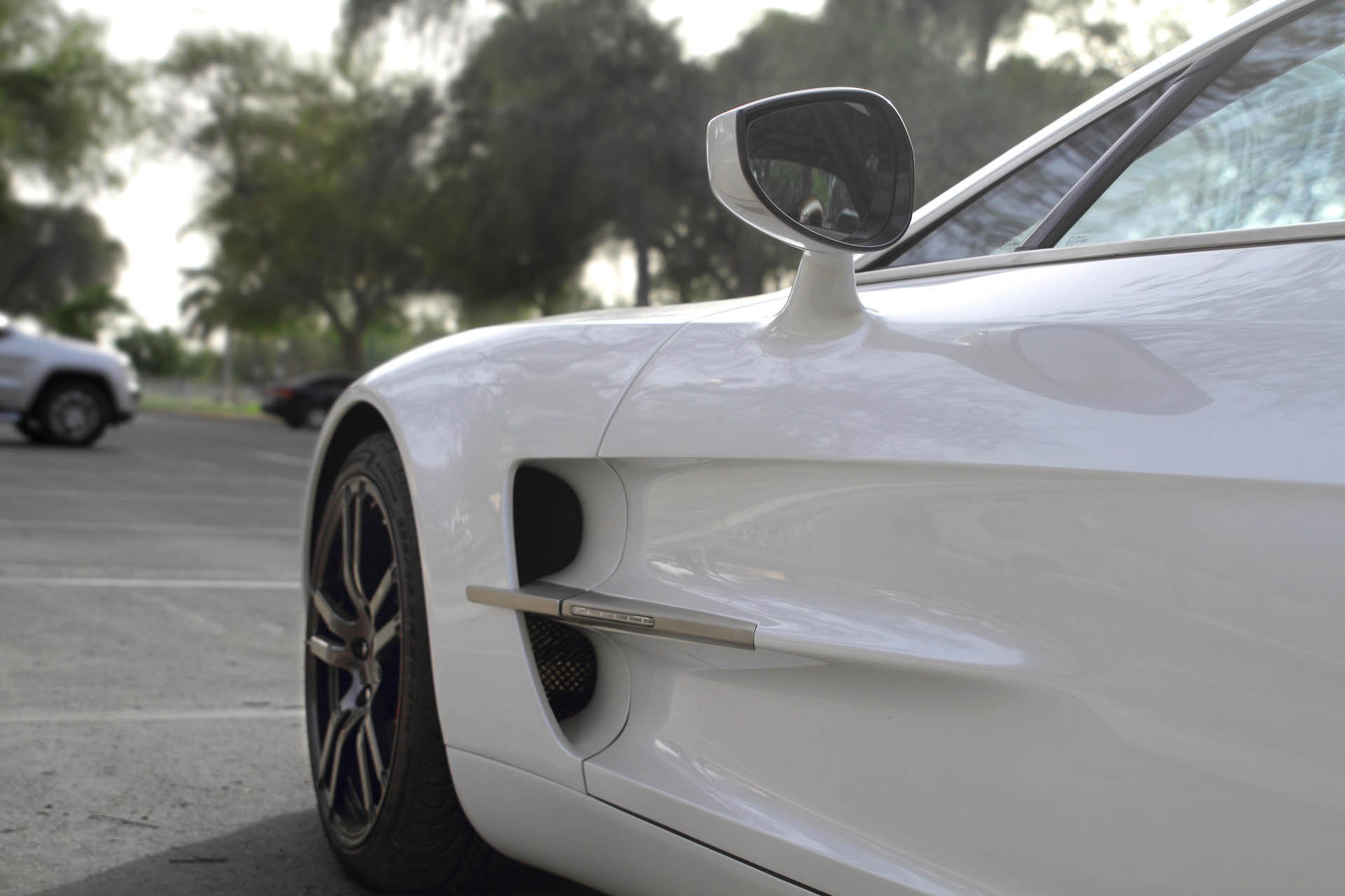 2011-aston-martin-one-77-q-series-10 Aston Martin One-77 Is The Hypercar That Time (Almost) Forgot