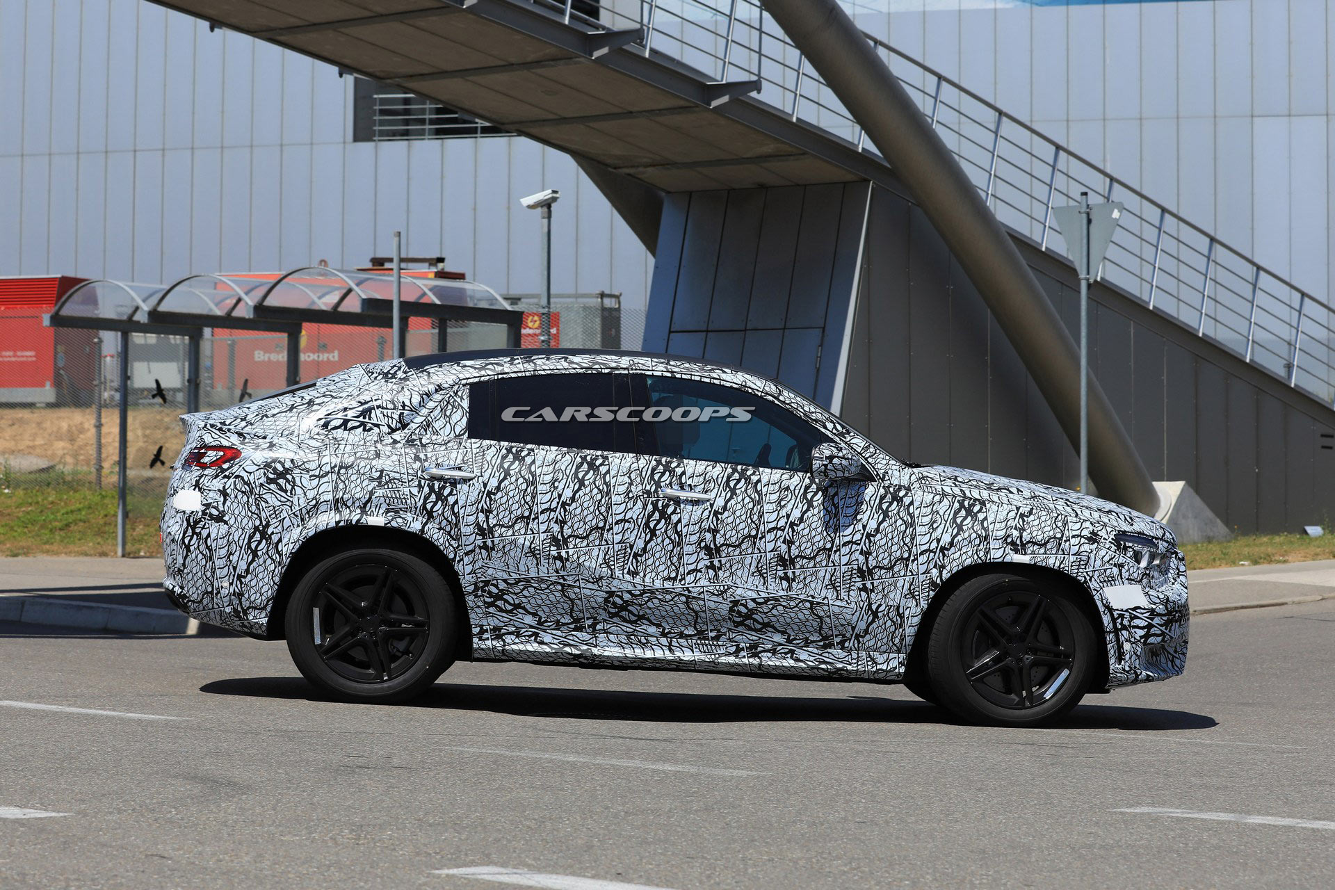 Mercedes-GLE-Coupe-spy-12 2020 Mercedes GLE Coupe Teased Ahead Of August 28th Debut