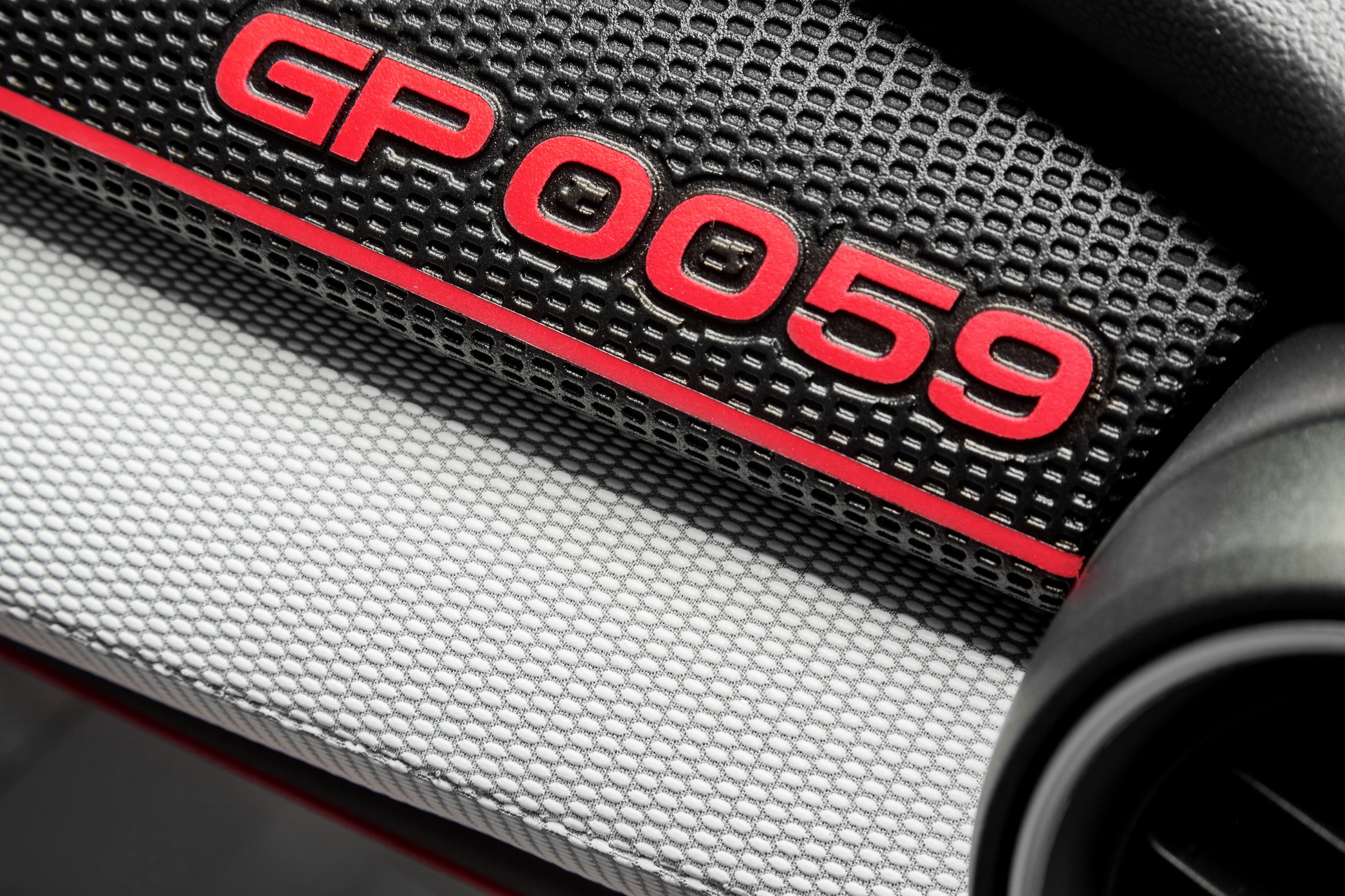 mini-electric-jcw-gp-concepts-18 One-Off Mini Created For British Royal Wedding Heading To Auction