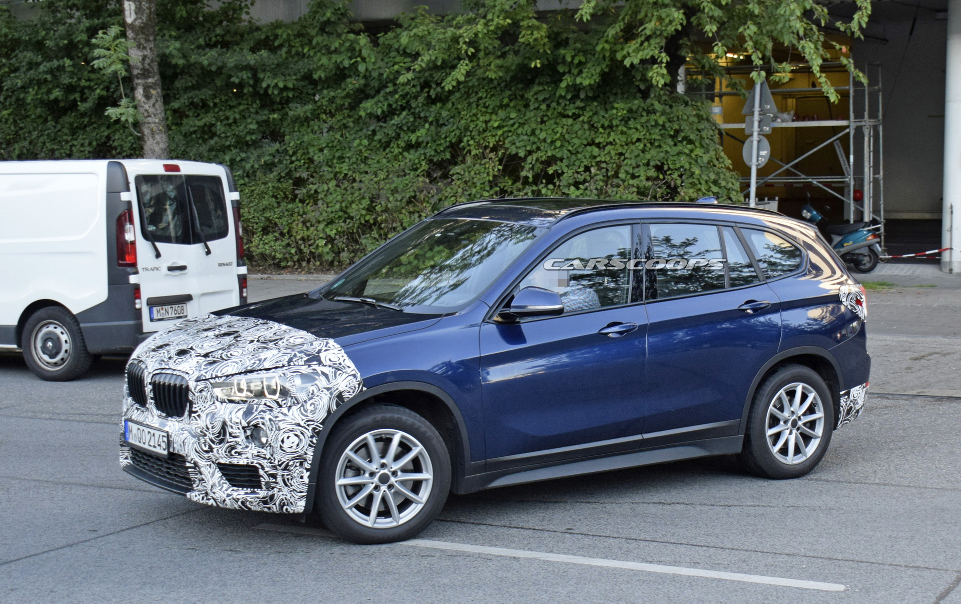 2019-bmw-x1-facelift-spy-shots-4 Updated 2019 BMW X1 Getting Ready For Audi’s All-New Q3