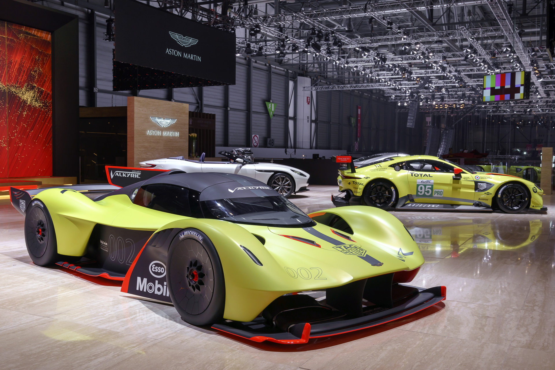 AM-Valkyrie-AMRPro-02 Aston Martin Valkyrie Could Beat Porsche’s Nurburgring Record