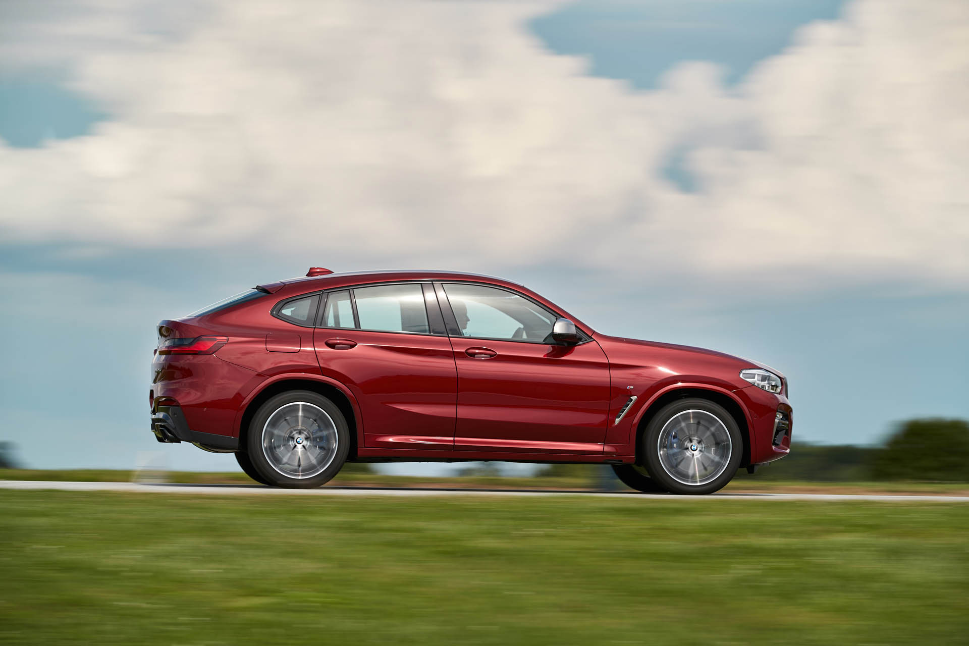 New BMW X4: Check Out All The Details In 245 Images
