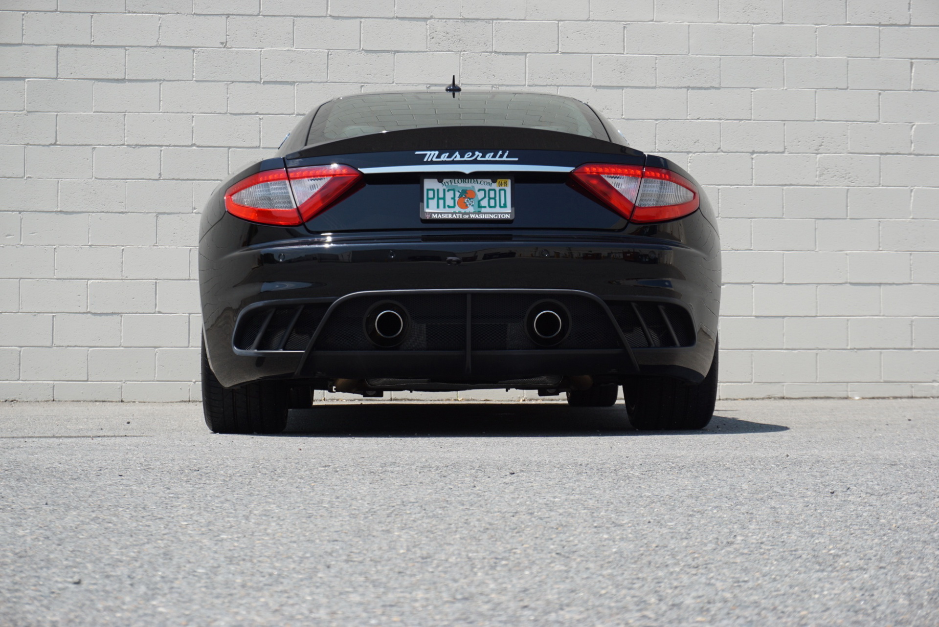 2012-maserati-granturismo-mc-auction-44 2012 Maserati GranTurismo MC Is The Italian Exotic You Might Afford