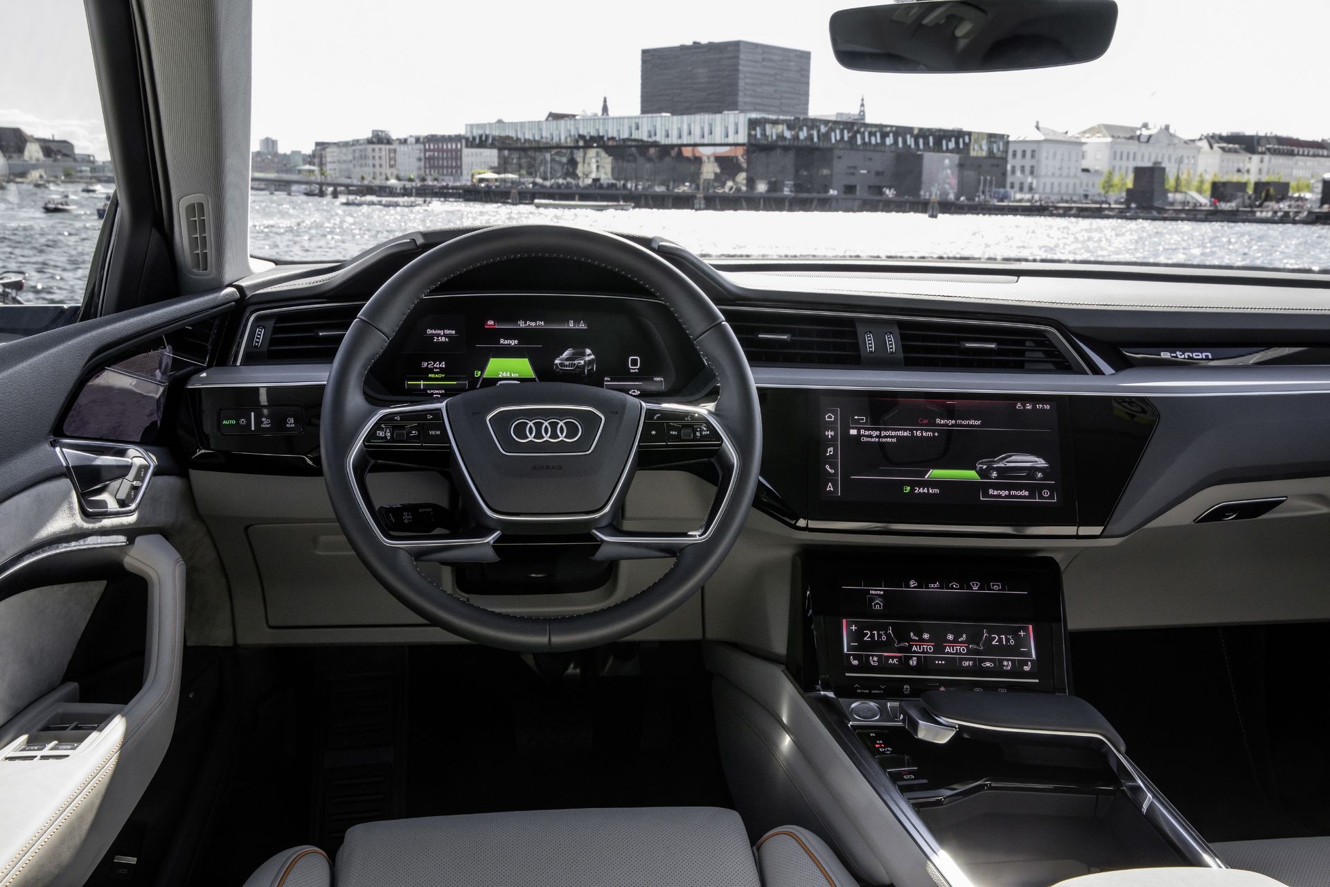 Audi-E-Tron-Interior-5 Audi Shows 2020 E-Tron Crossover’s Cabin That Gets Door Screens