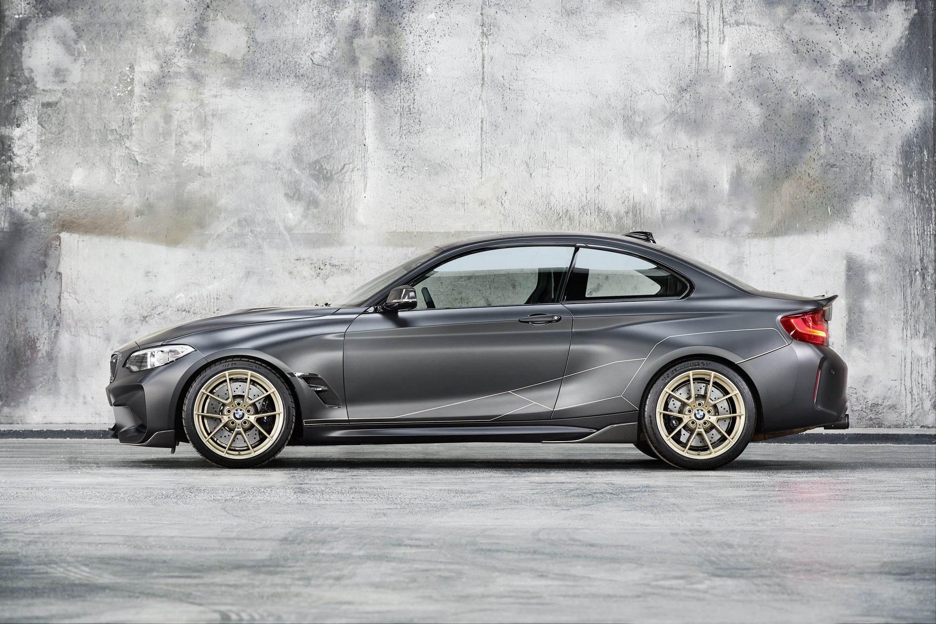 BMW M Performance Parts Concept-7 BMW M Performance Parts Concept Is A Lightweight M2 Designed For Goodwood