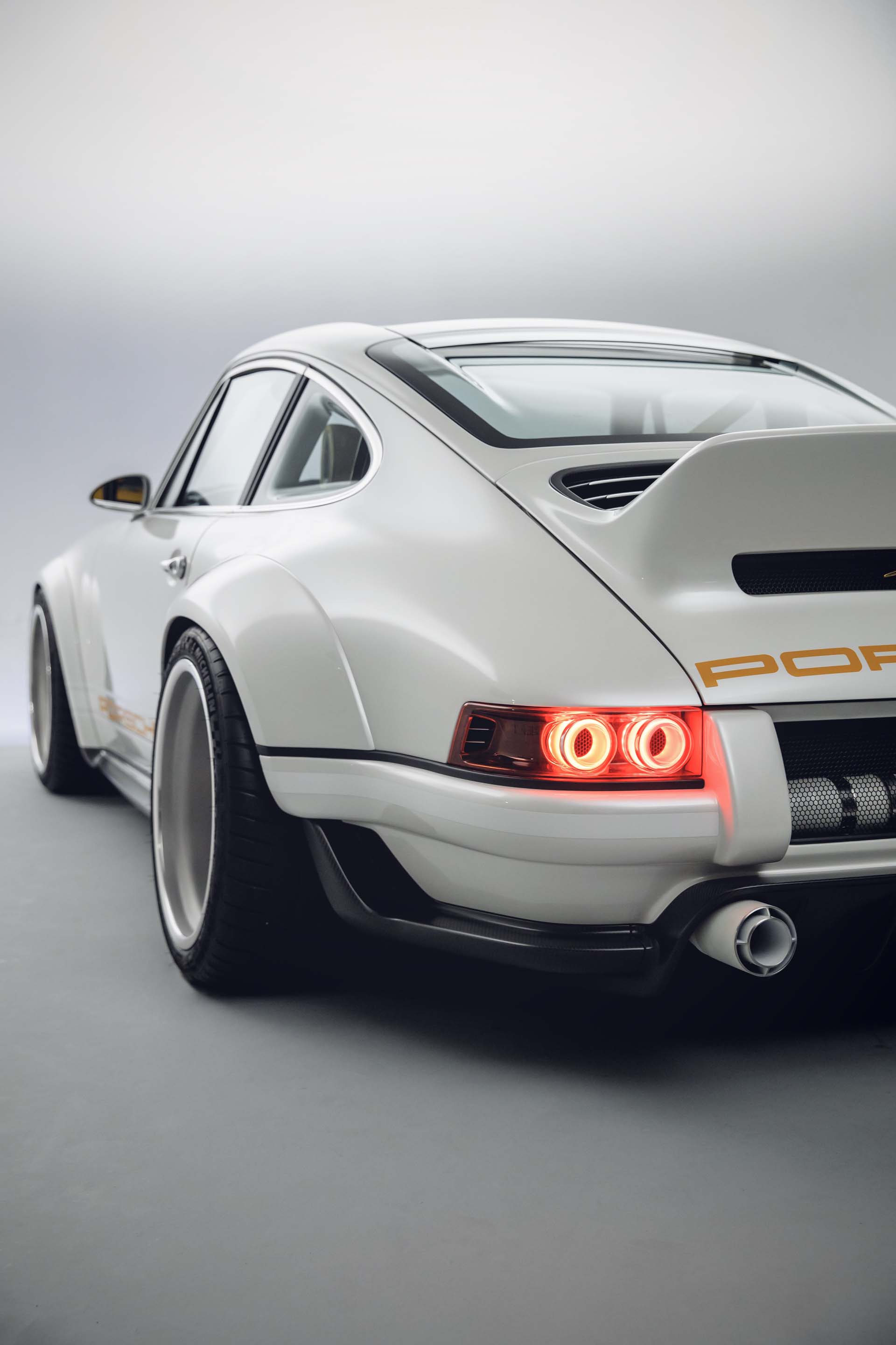 Singer DLS Details Studio_005 Singer’s Latest Is The Most Advanced Air-Cooled 911 Yet