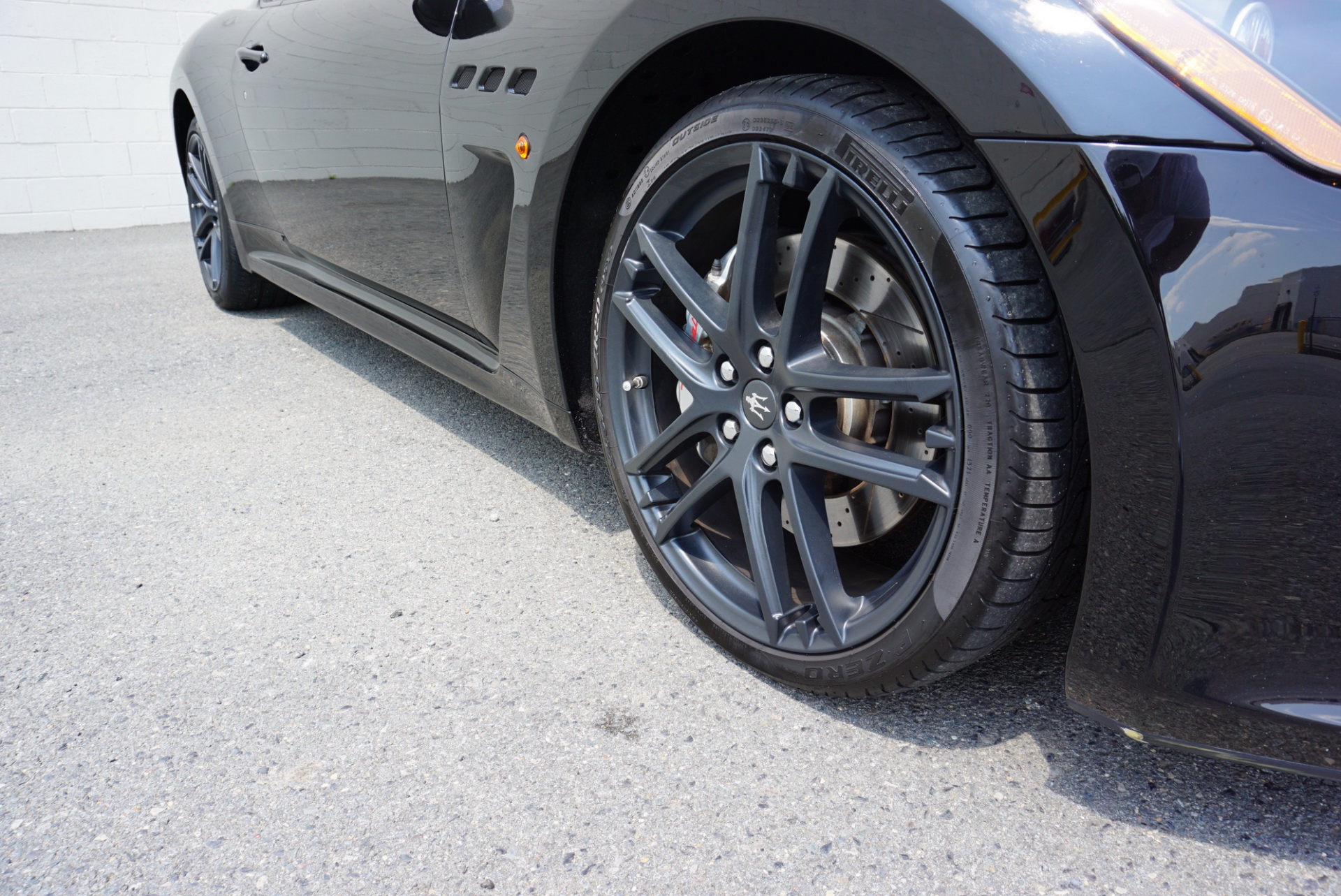 2012-maserati-granturismo-mc-auction-20 2012 Maserati GranTurismo MC Is The Italian Exotic You Might Afford