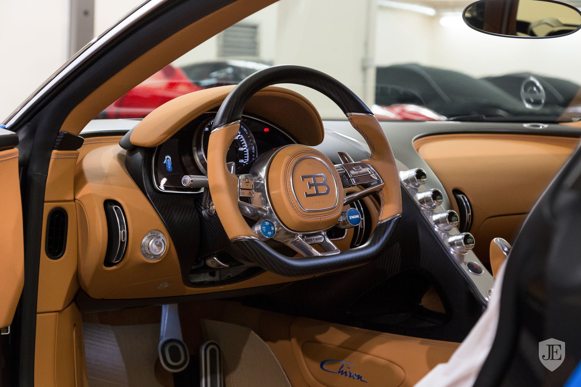 Bugatti-Chiron-For-Sale-6 Blue Bugatti Chiron Available Right Now For ‘Just’ $3.8 Million