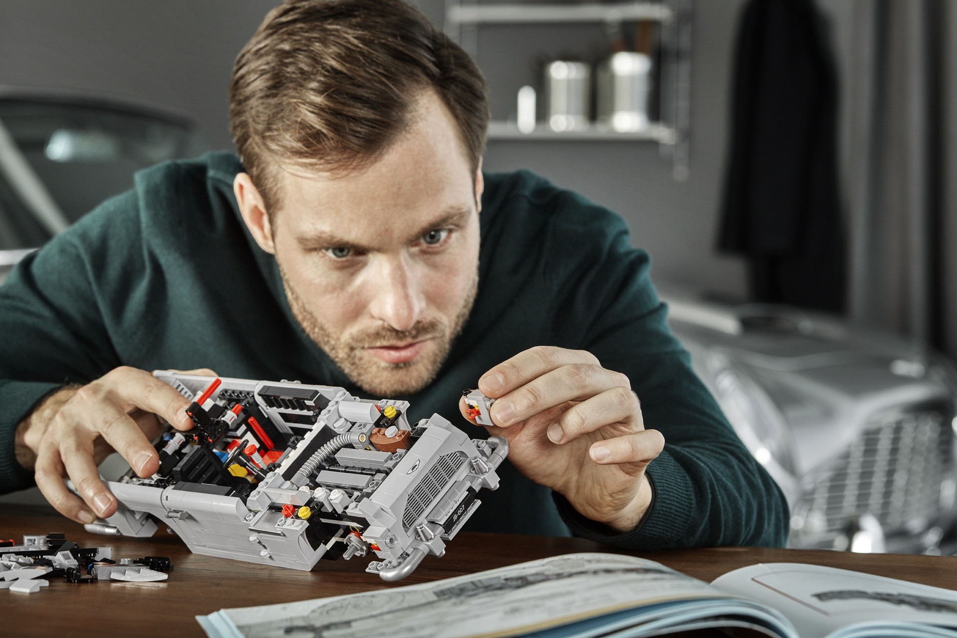 LEG0-Aston-Martin-DB5-65 LEGO’s James Bond Aston Martin DB5 Has A Working Ejector Seat