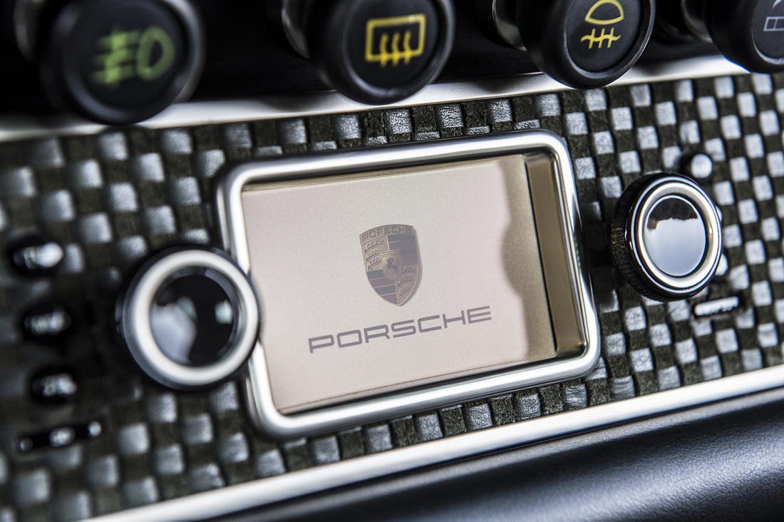 47-singer-911-norway-1100x732 Start Your Week Off Right With 100+ Photos Of Singer Porsche Porn