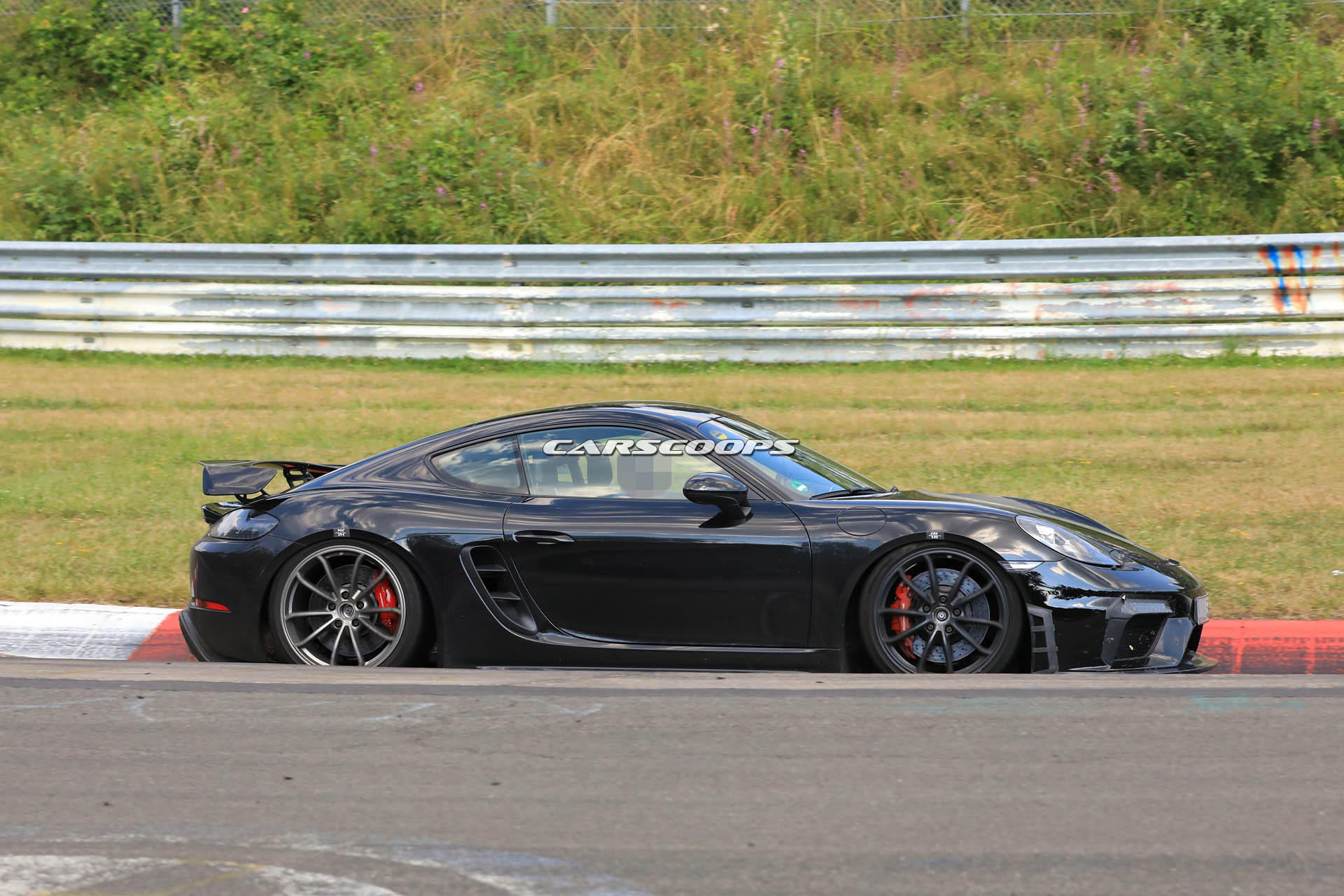 porsche-718-cayman-gt4-wing-scoop-17 2019 Porsche Cayman GT4 Is The Six-Pot 718 That Purists Have Been Waiting For (Updated)