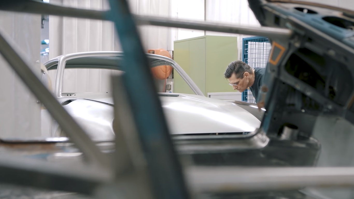 Project-Gold-06 Porsche Classic Teases Top Secret ‘Project Gold’ Ahead Of August 24 Reveal