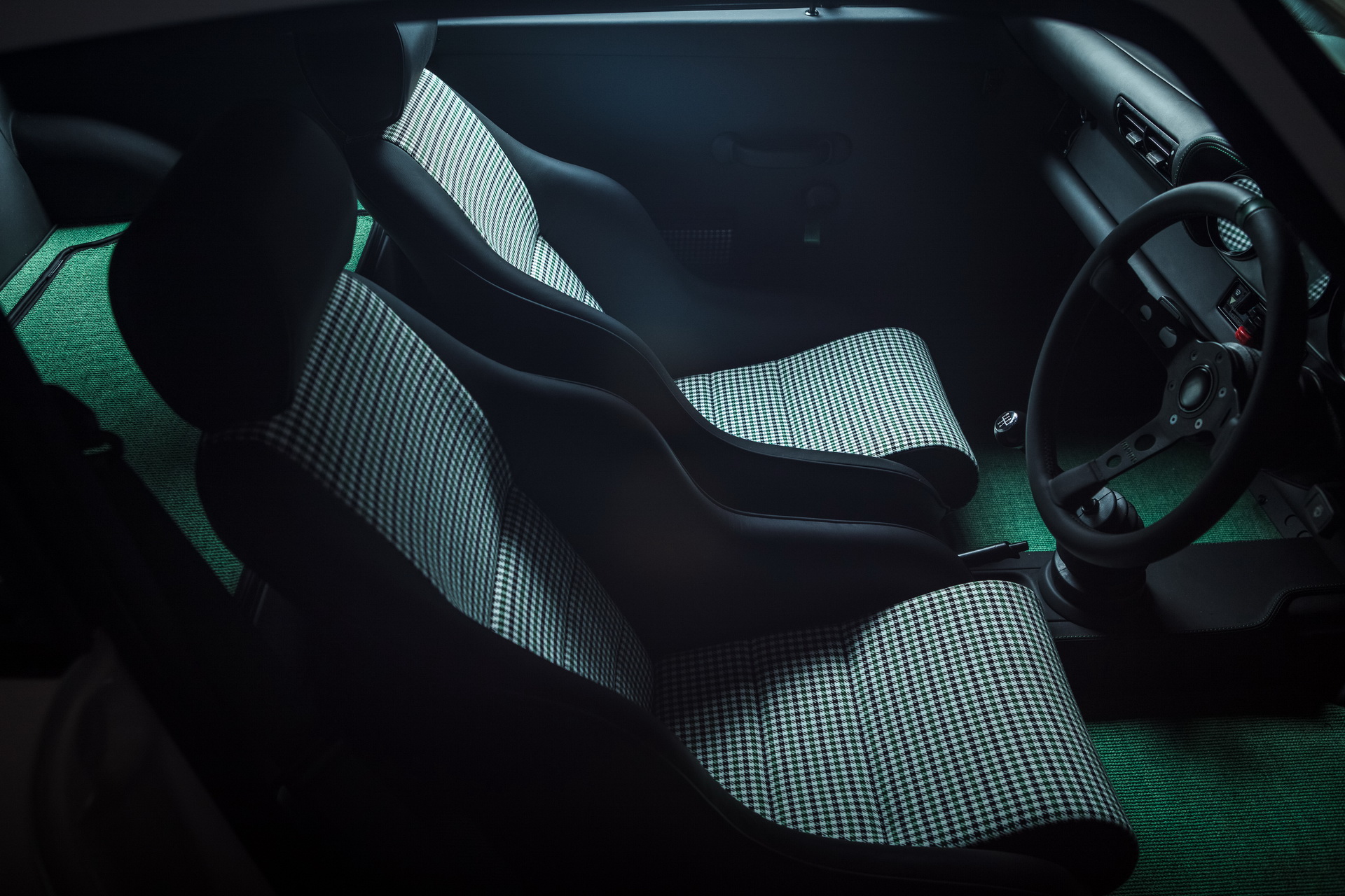 Porsche-911-LMClassic-14 Porsche 911 Le Mans Classic Clubsport Costs As Much As A New GT2 RS