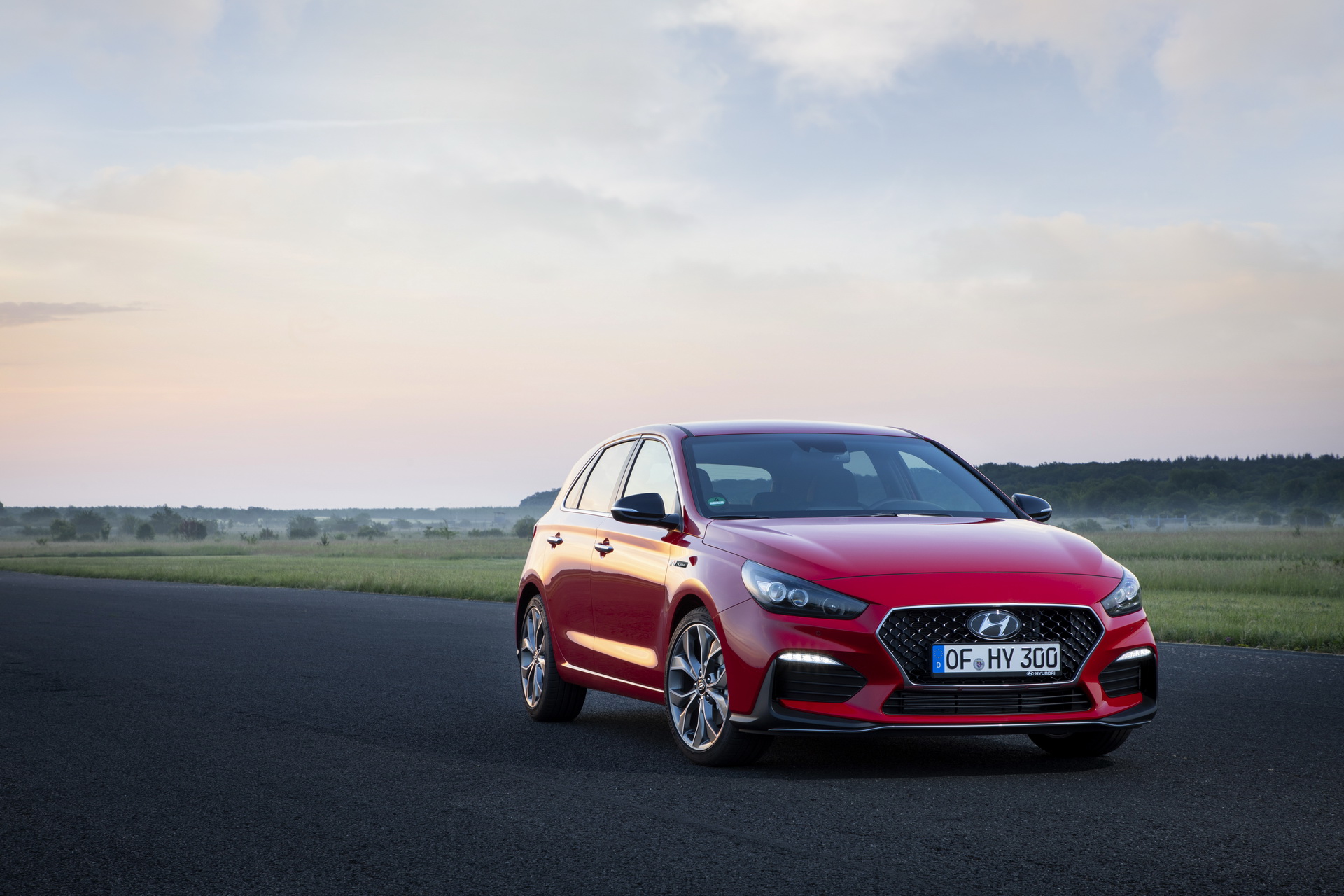 2019-hyundai-i30-n-line-17 New Hyundai i30 N Line May Look Like A Hot Hatch, But It Ain’t One