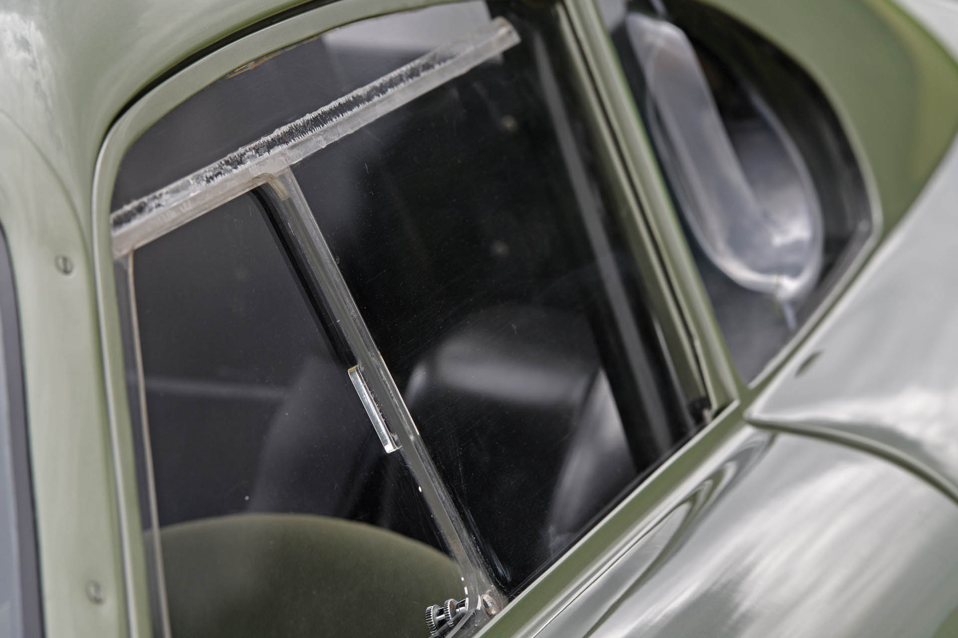 1963-Aston-Martin-DP215-Grand-Touring-Competition-Prototype_49 1963 Aston Martin DP215 Could Become The Most Valuable British Car Ever Sold