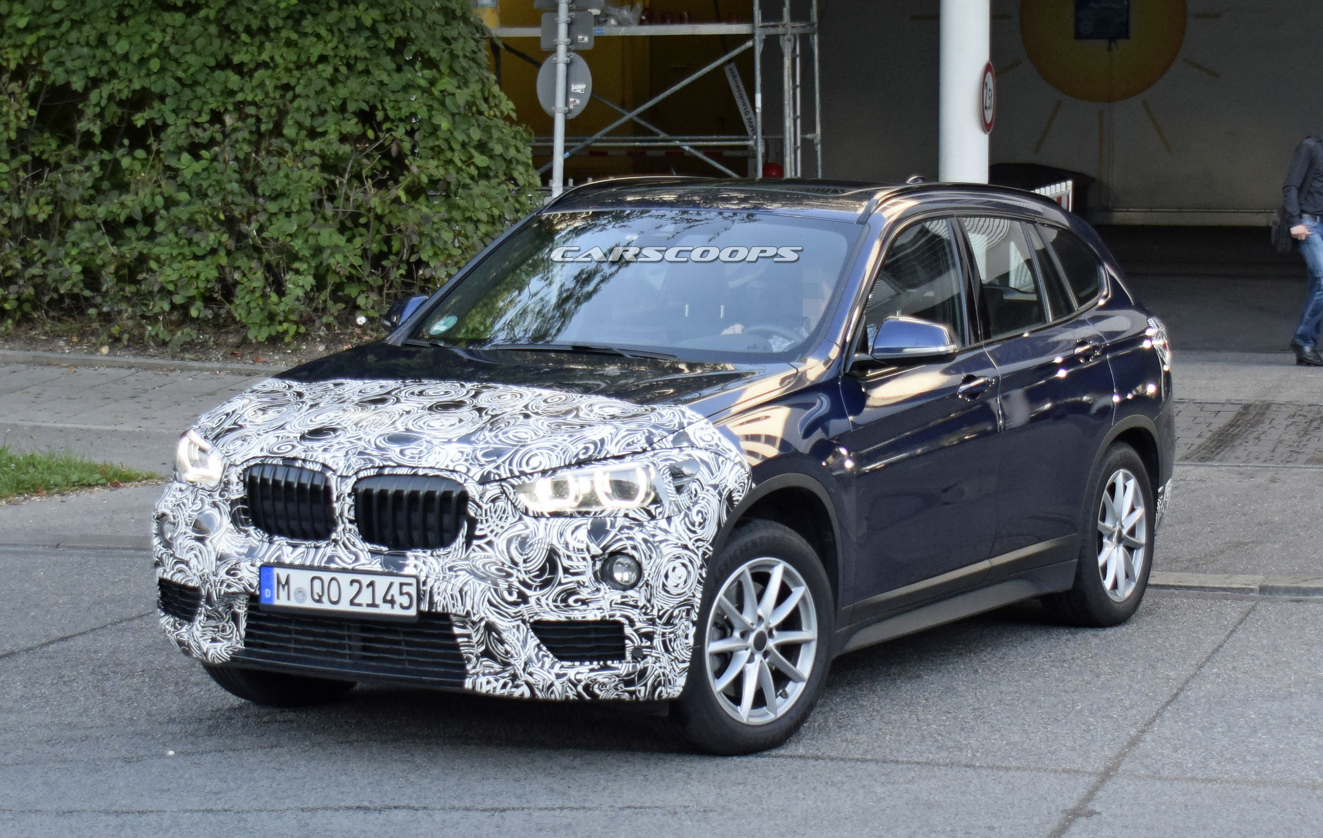 2019-bmw-x1-facelift-spy-shots-3 Updated 2019 BMW X1 Getting Ready For Audi’s All-New Q3