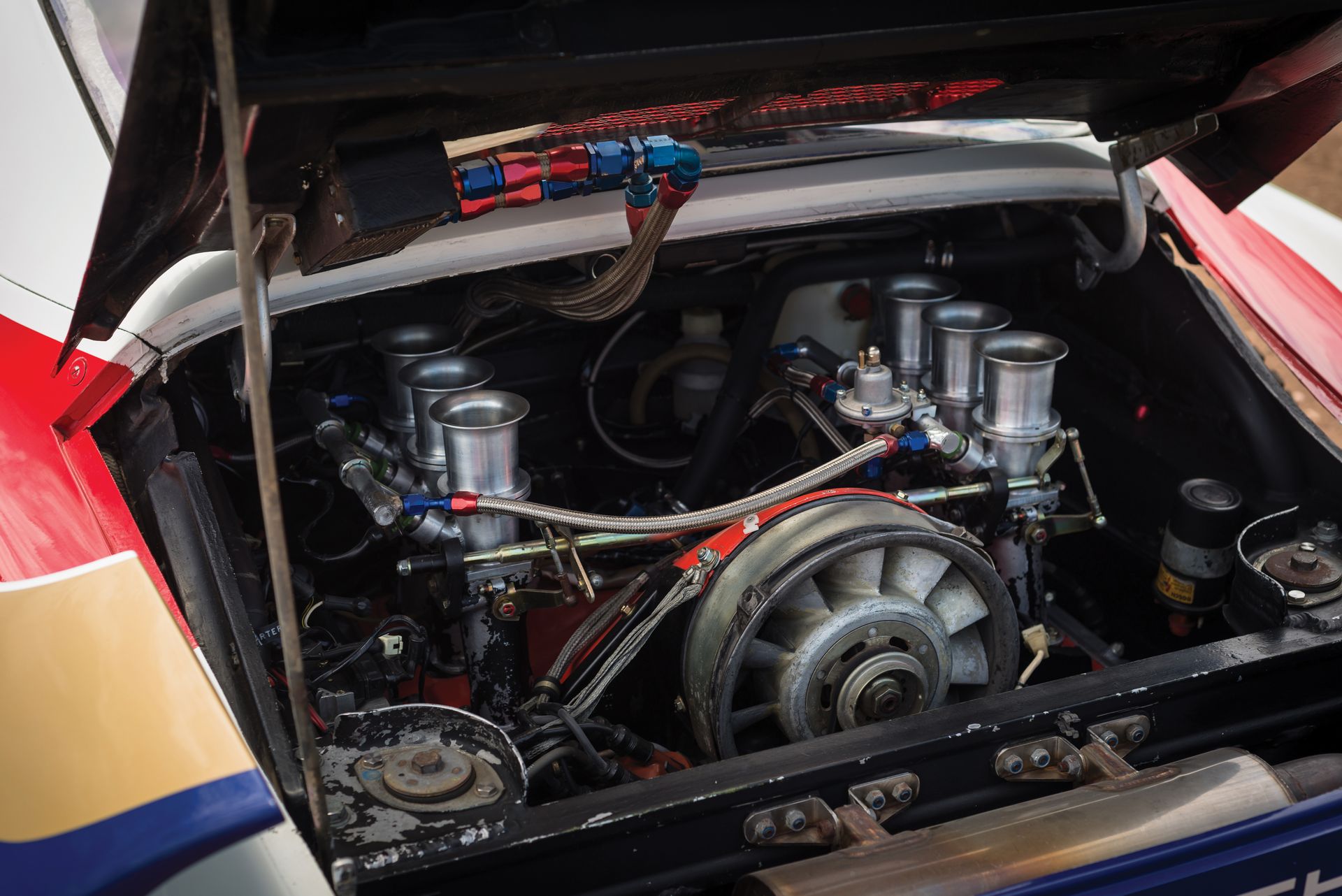 1985-Porsche-959-Paris-Dakar-Auction-3 Porsche 959 Paris-Dakar Expected To Fetch Over $3 Million