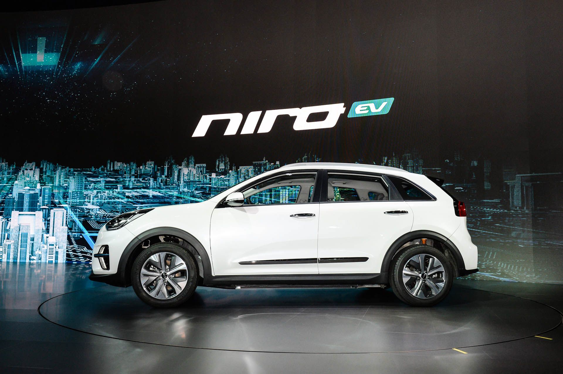 2019-kia-niro-ev-5 Kia Niro EV Sales In The U.S. To Commence Early Next Year