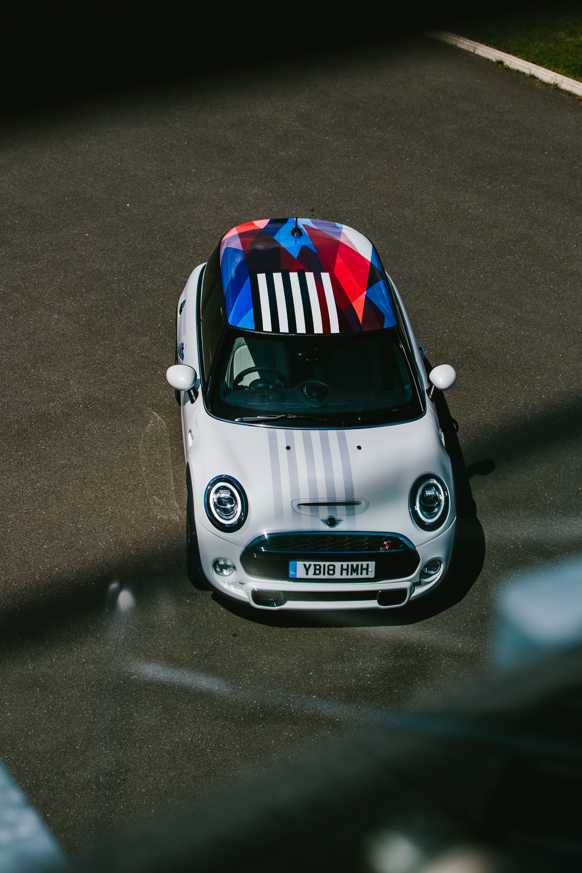 unique-mini-3-door-royal-wedding-goodwood-32 One-Off Mini Created For British Royal Wedding Heading To Auction