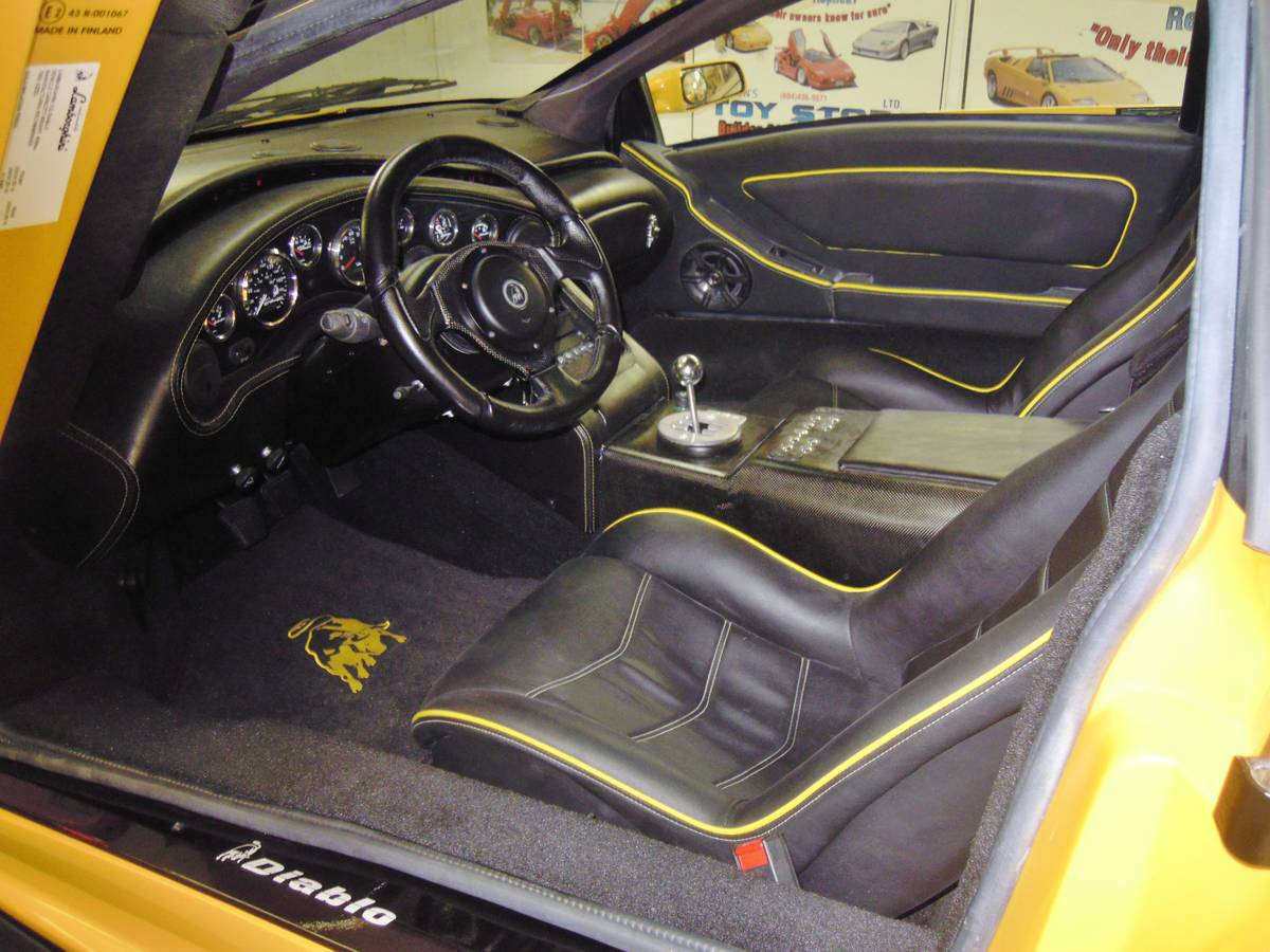 lamborghini-diablo-fake-craigslist-22 A 2001 Lamborghini Diablo For $80,000? What’s The Catch?