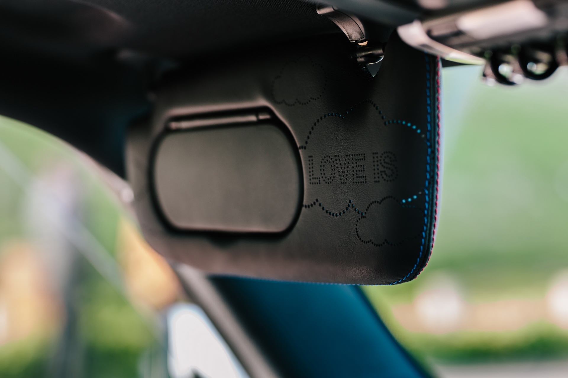 unique-mini-3-door-royal-wedding-goodwood-30 One-Off Mini Created For British Royal Wedding Heading To Auction