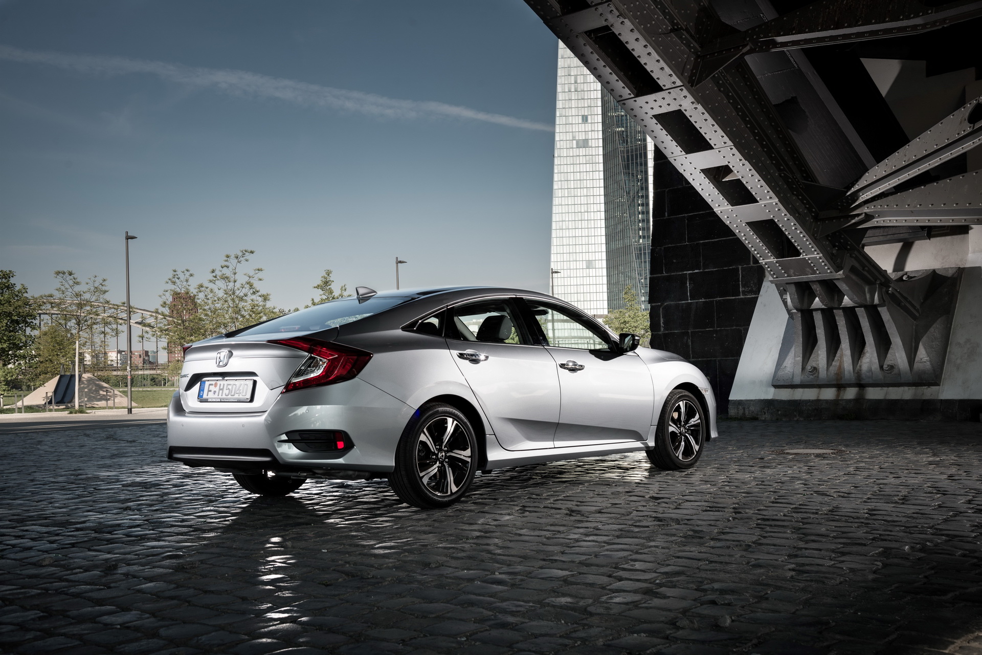 honda-civic-4door-uk-pricing-specs-3 New Honda Civic Saloon Priced From £19,395 In The UK