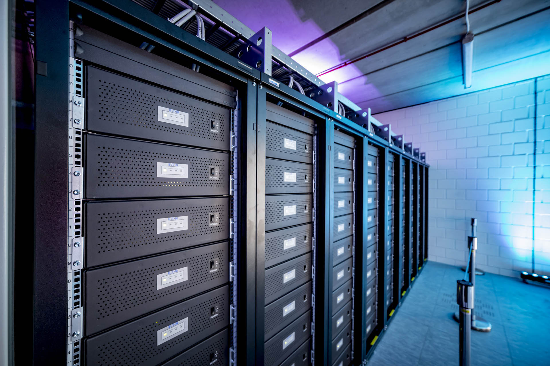 Europe’s largest energy storage system This Stadium Is Powered By 148 Nissan Leaf Batteries