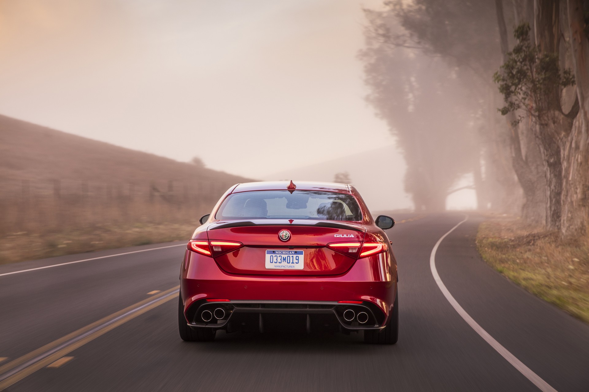 2019-Alfa-Romeo-Giulia-37 2019 Alfa Romeo Giulia Gains New Styling Packages, Additional Equipment
