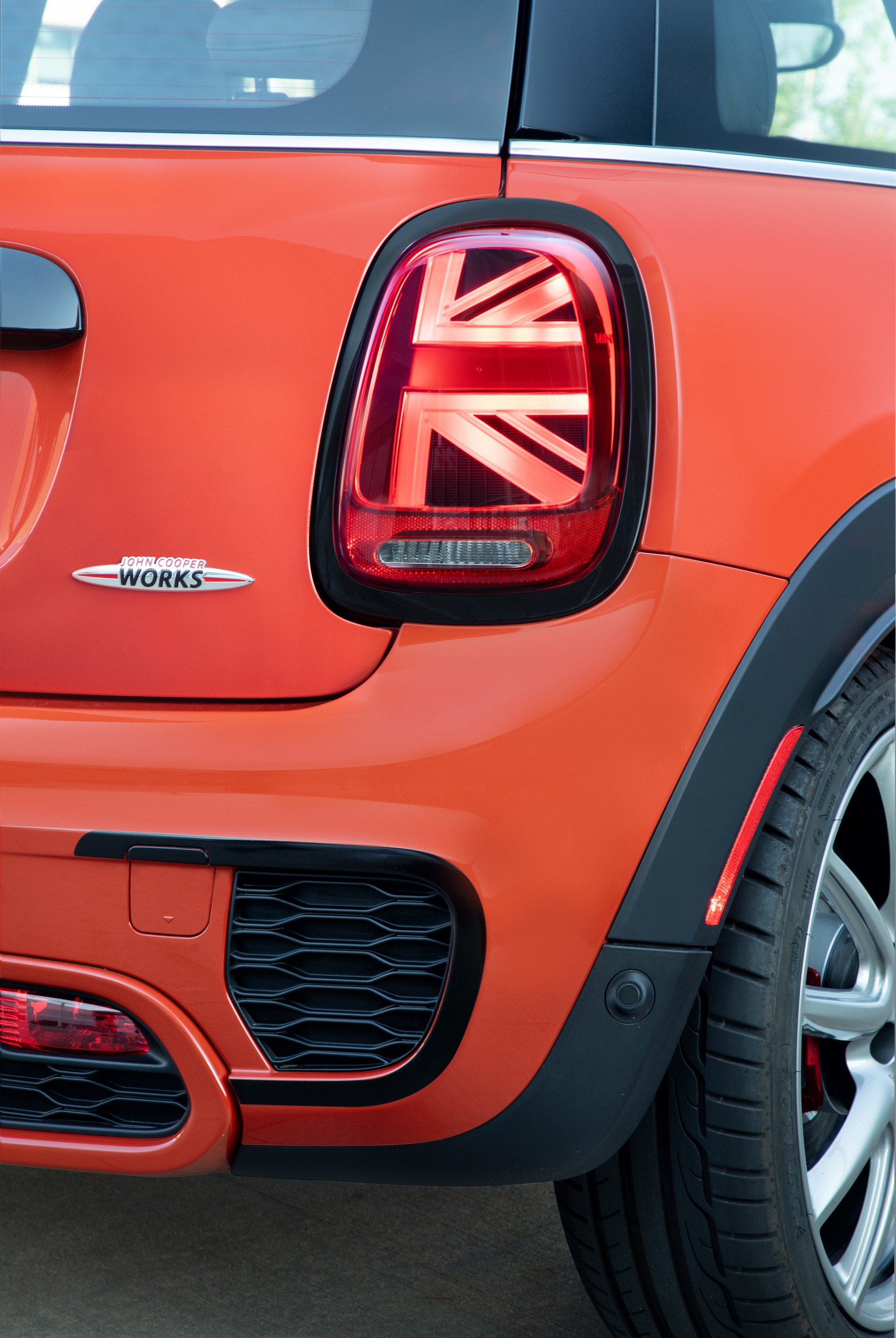 MINI-JCW-Orange-Editon-13 MINI John Cooper Works Hardtop International Orange Edition Has Ridiculous Name, Matching Price Tag