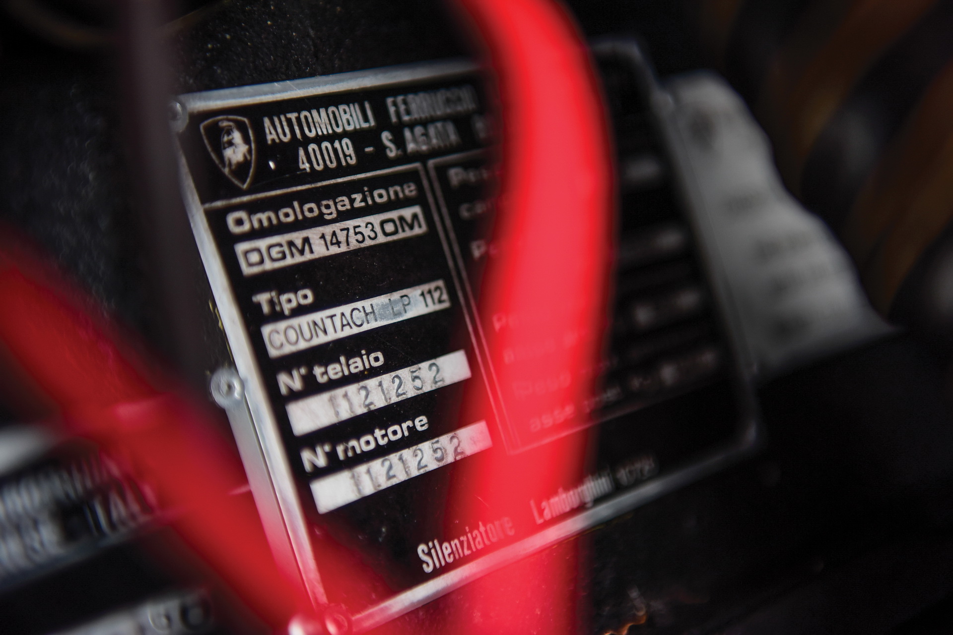 lamborghini-countach-series-ii-23 Fully Restored Lamborghini Countach Series II Will Have You Craving Money