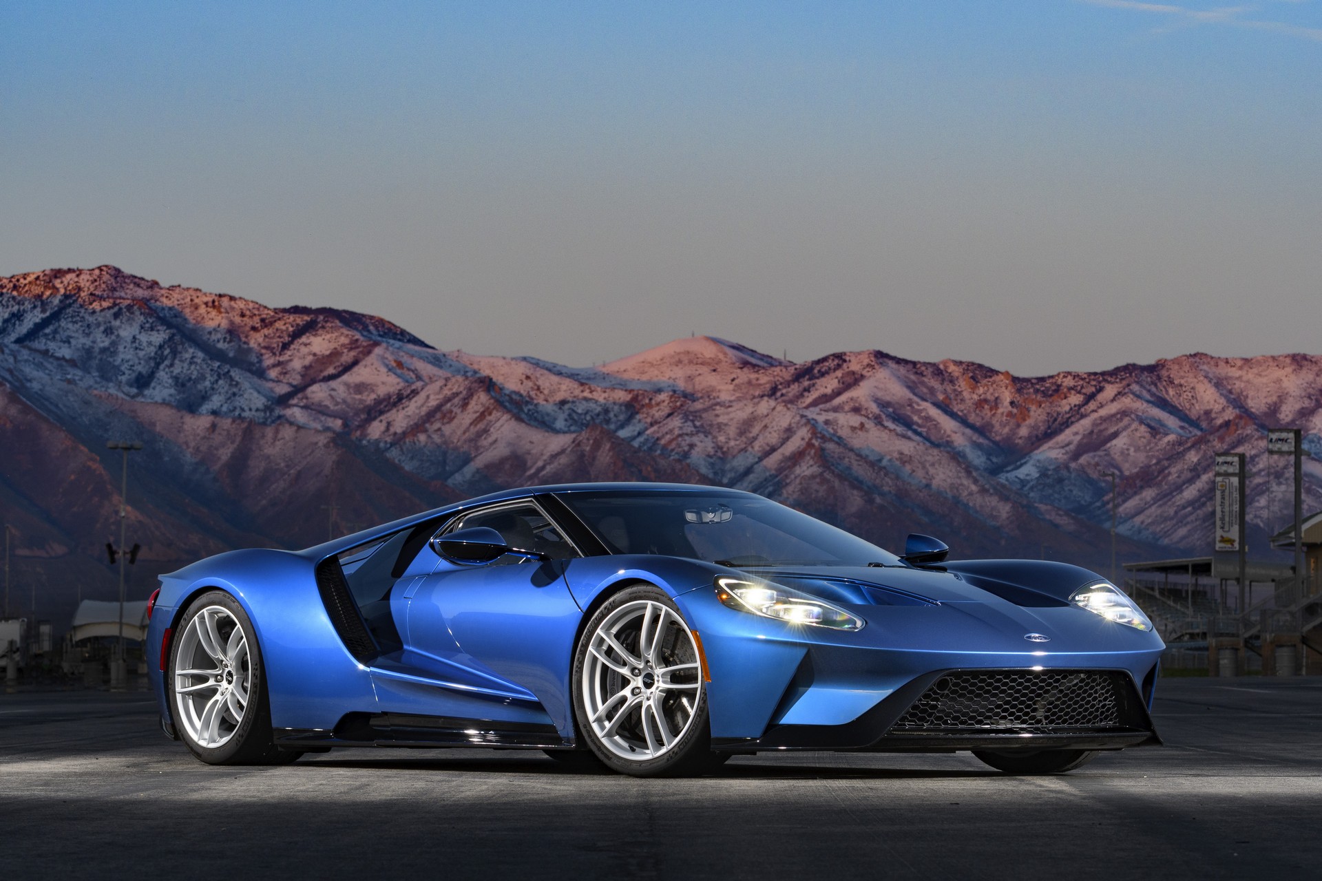 Ford-GT-7 Ford GT Buyer Applications To Resume Later This Year