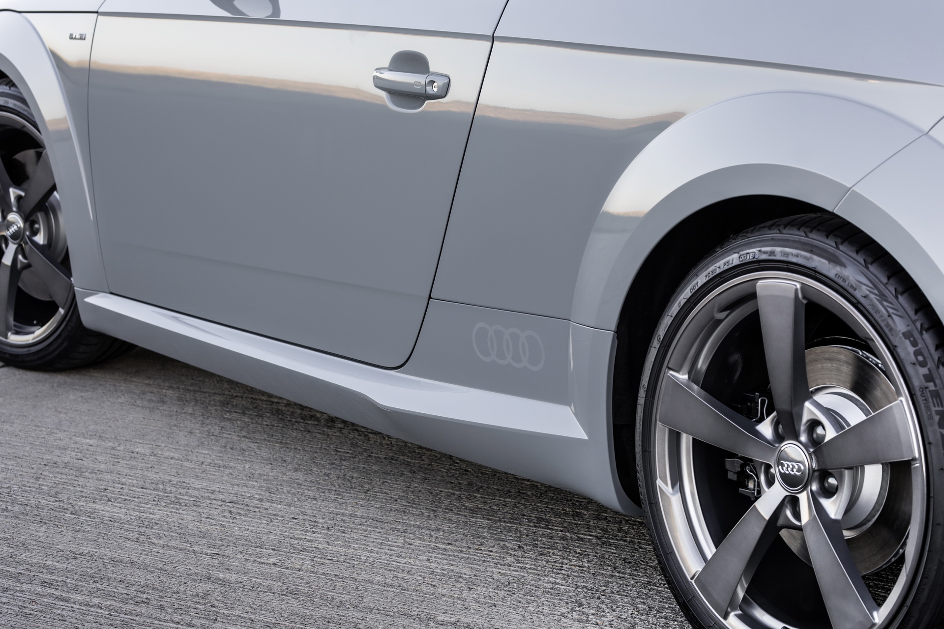 2019-Audi-TT-27 2019 Audi TT Facelift In Detail: Gets Special Anniversary Model, New 2.0lt Turbo Versions