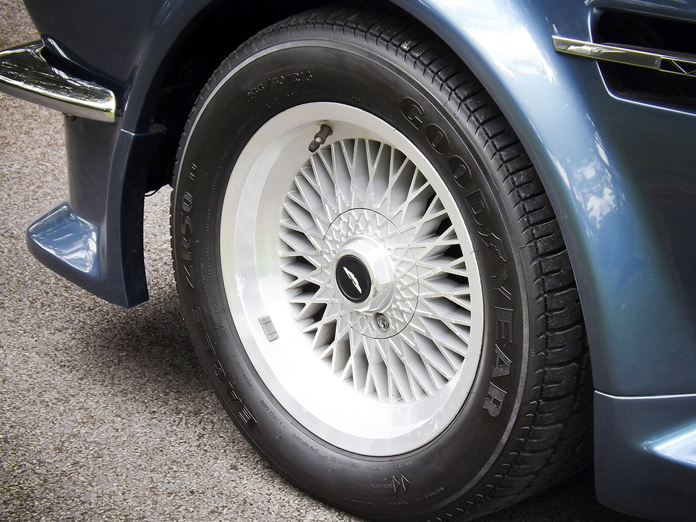 1987-aston-martin-vantage-volante-x-pack-22 Rare 1987 Aston Martin Vantage Volante X-Pack Goes For $370k