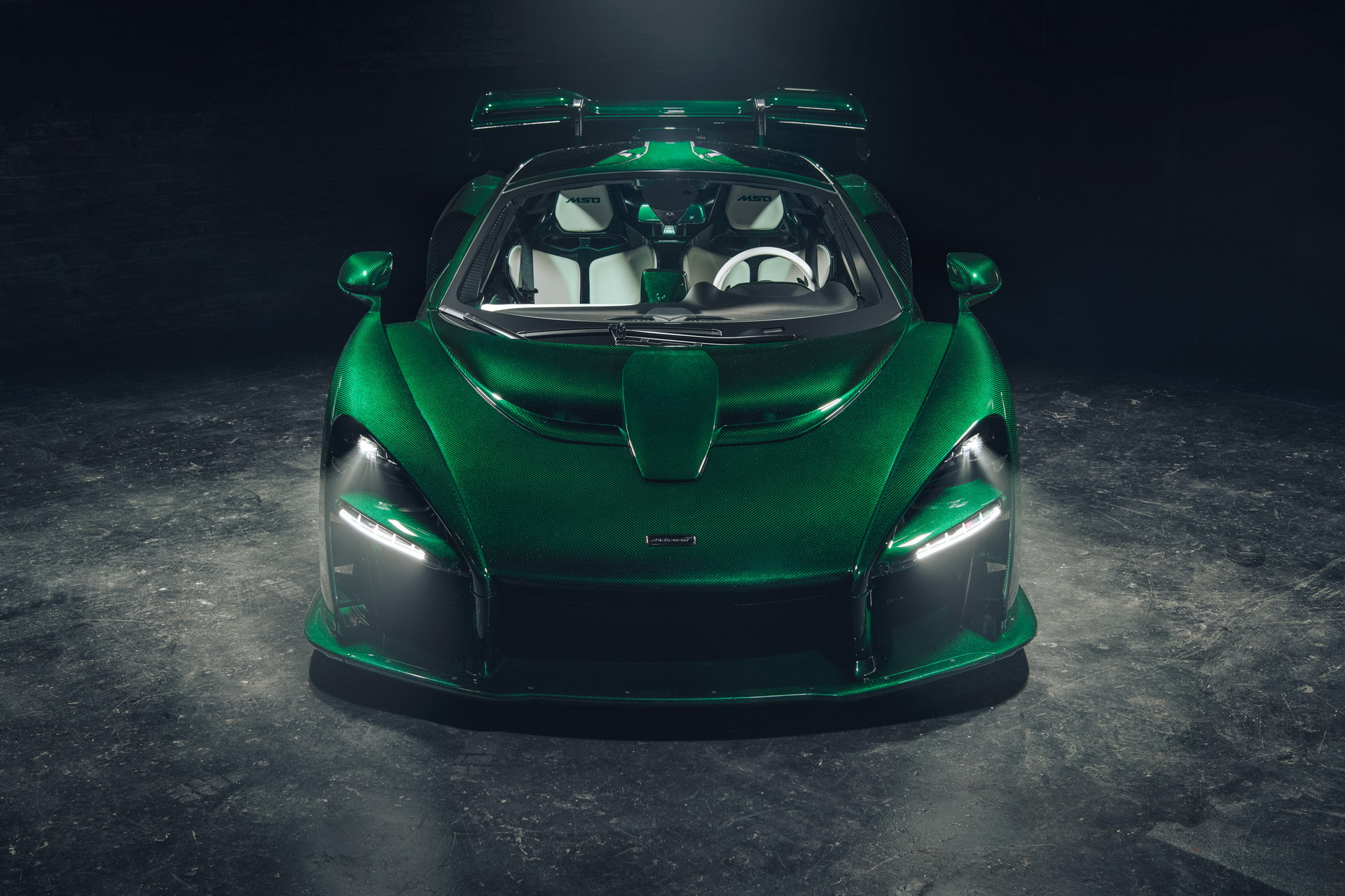 McLaren-Senna-Customer-05 First McLaren Senna Delivered In North America Is Covered In Green Carbon Fiber