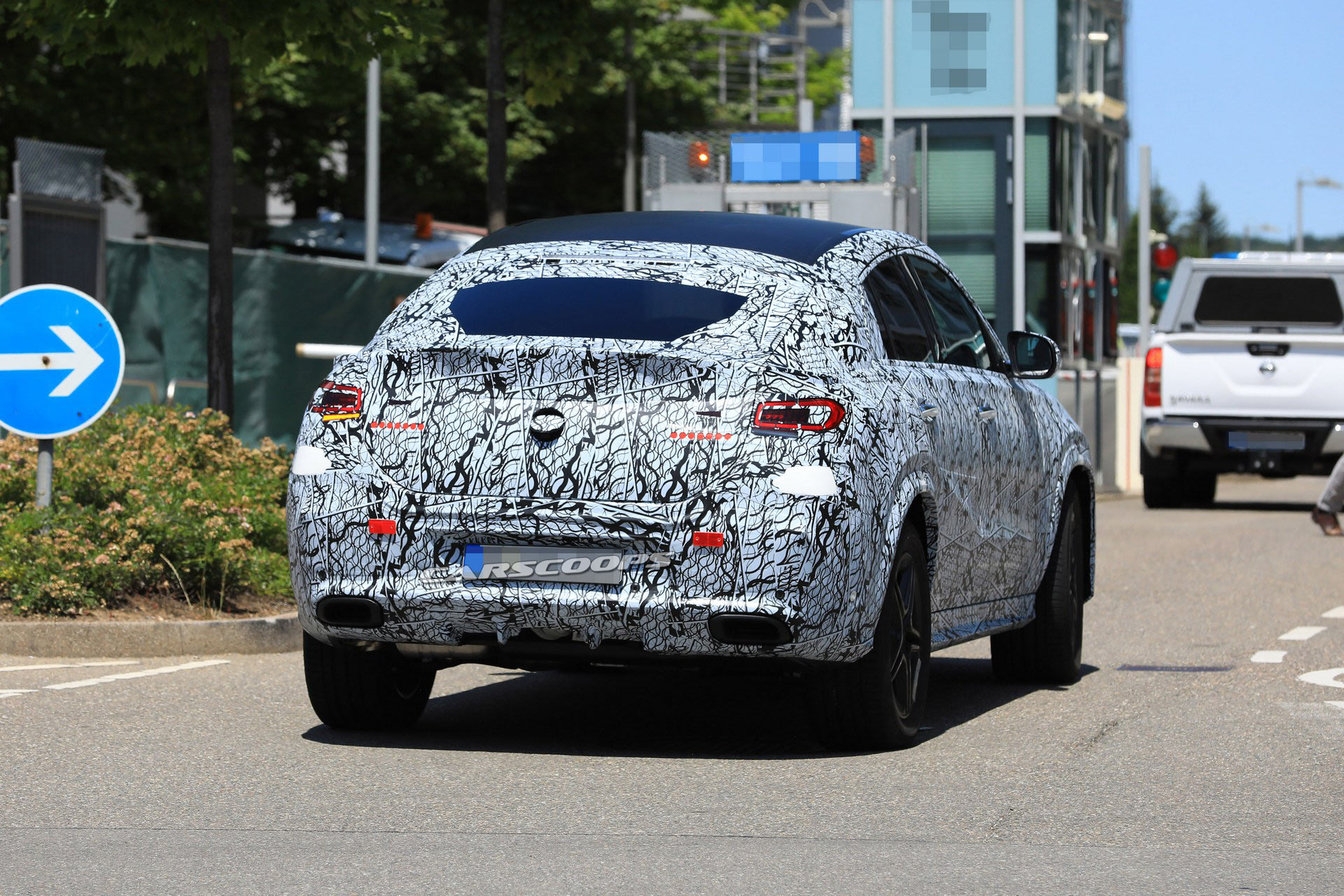 Mercedes-GLE-Coupe-spy-17 2020 Mercedes GLE Coupe Teased Ahead Of August 28th Debut